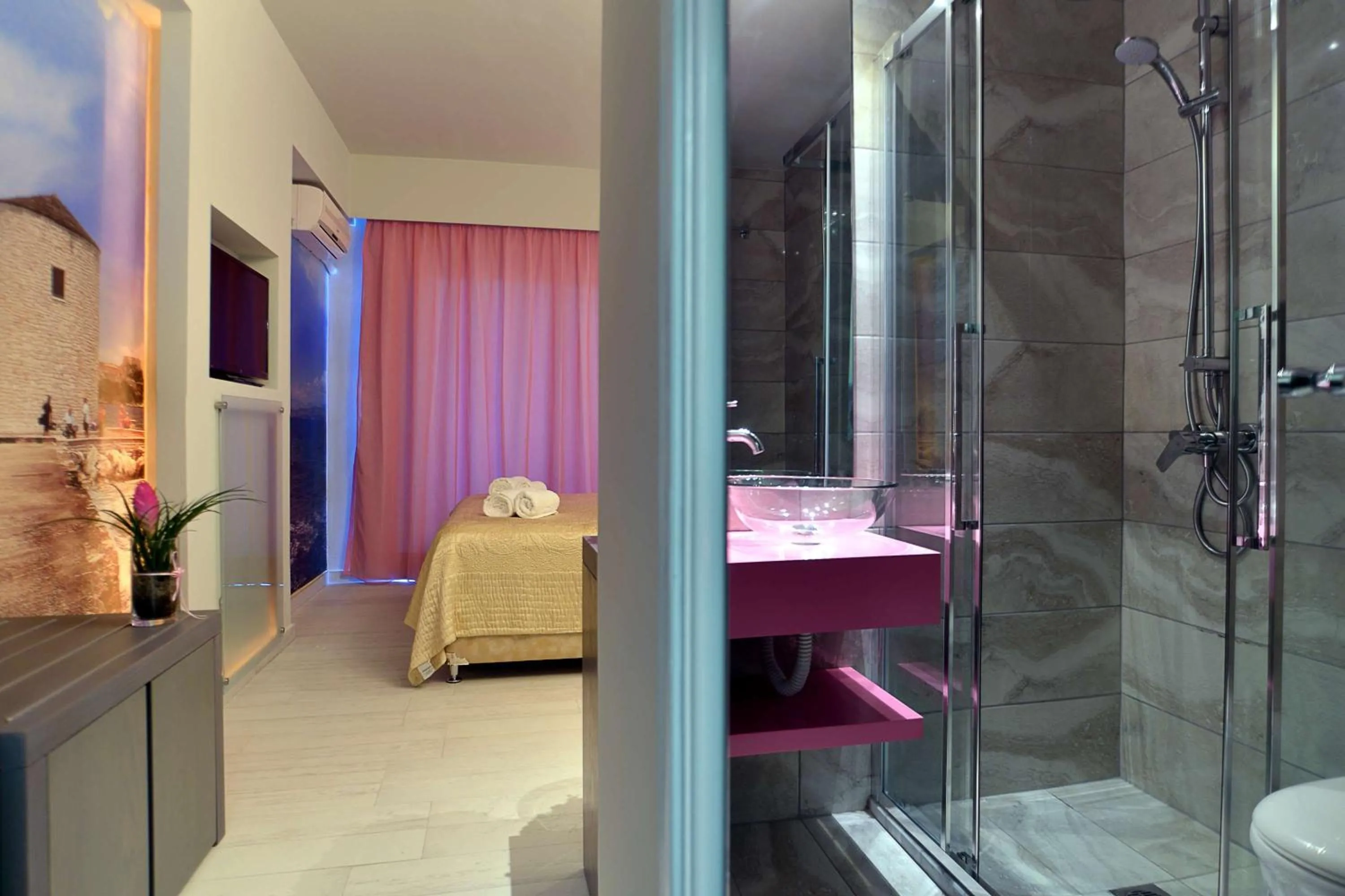 Bathroom in TRYP by Wyndham Corfu Dassia