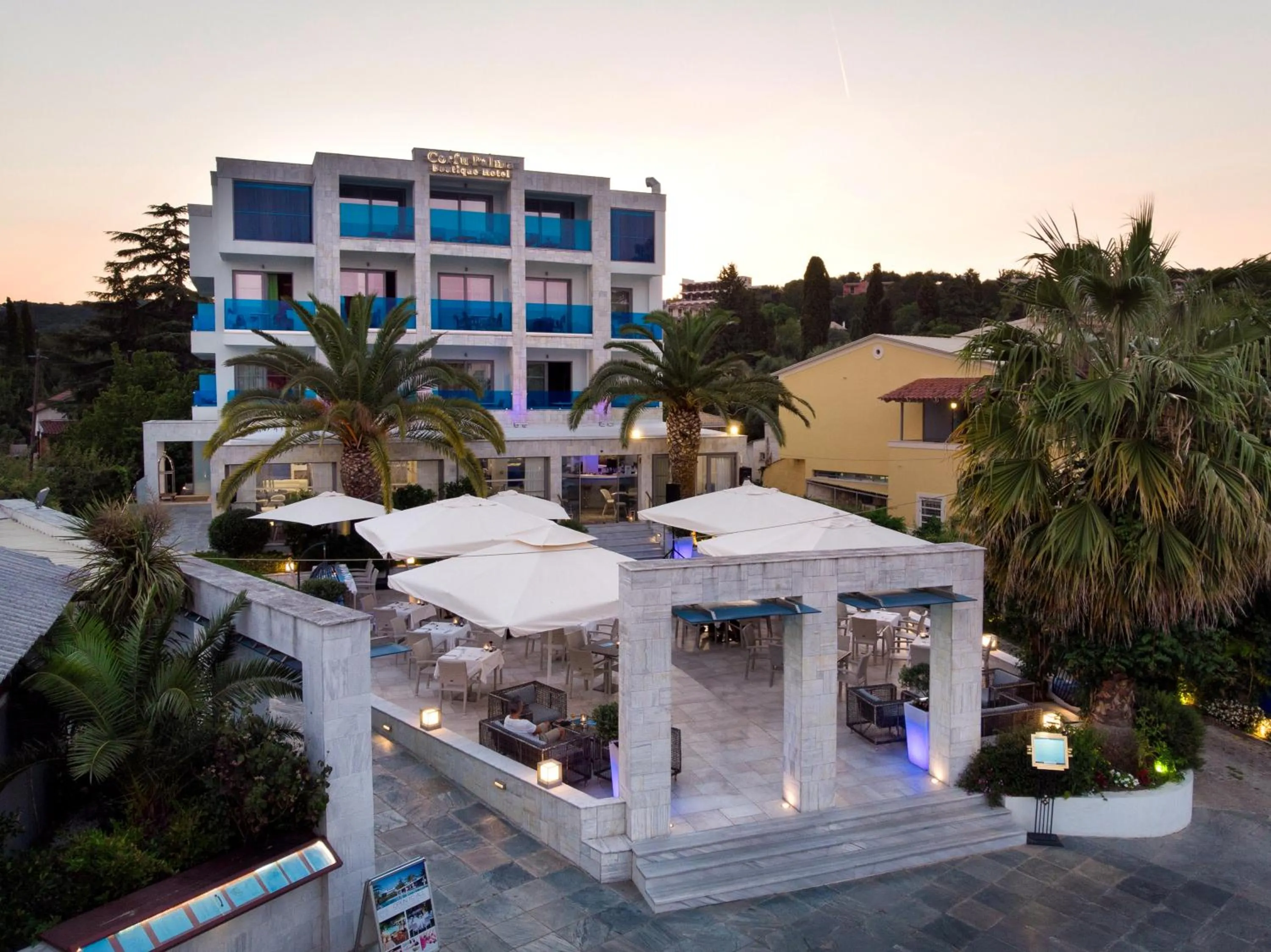 Facade/entrance in TRYP by Wyndham Corfu Dassia