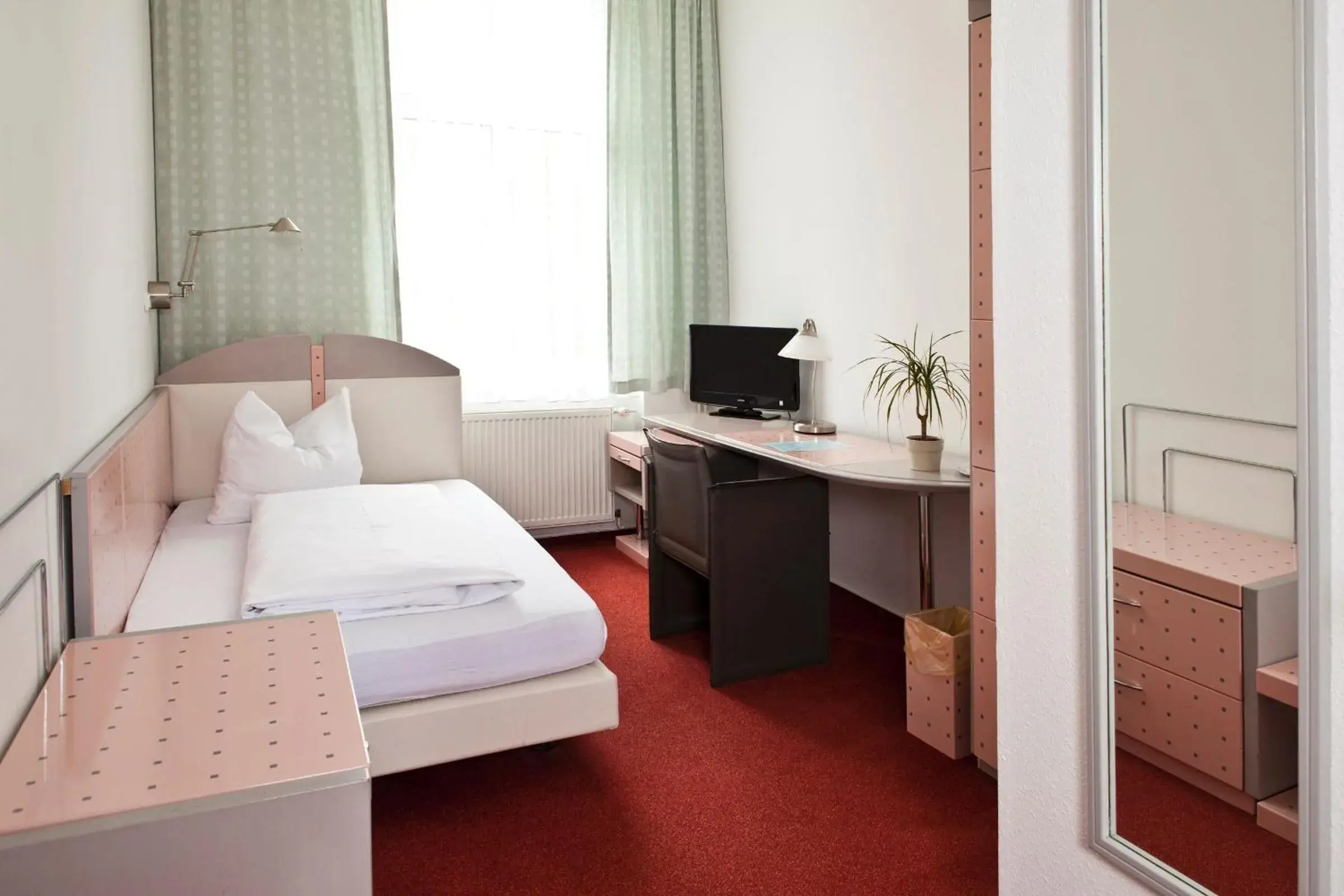 Single Room - single occupancy in Hotel Adler Single Room - single occupancy in Hotel Adler
