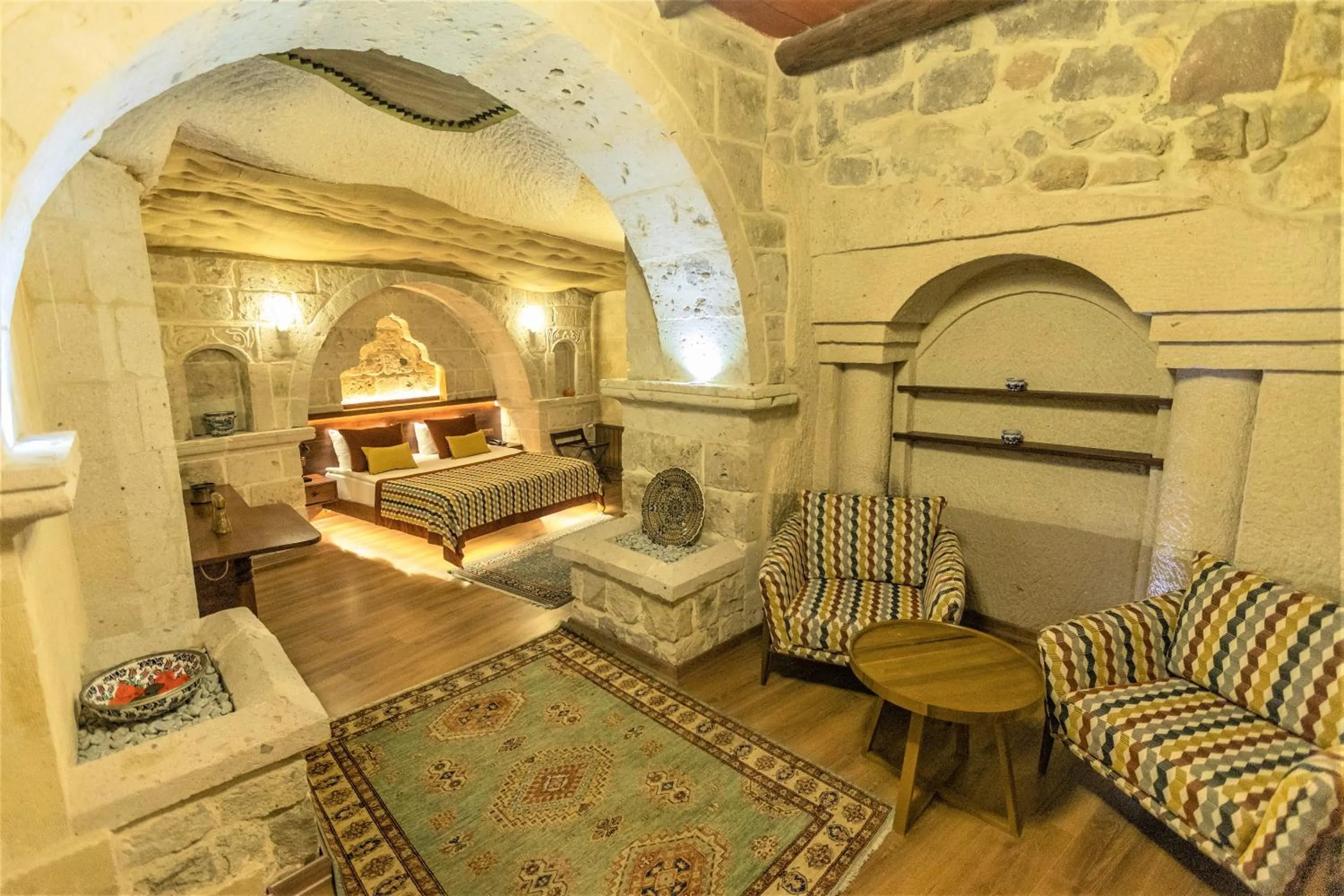Seating area, Bed in Mimi Cappadocia Luxury Cave Hotel