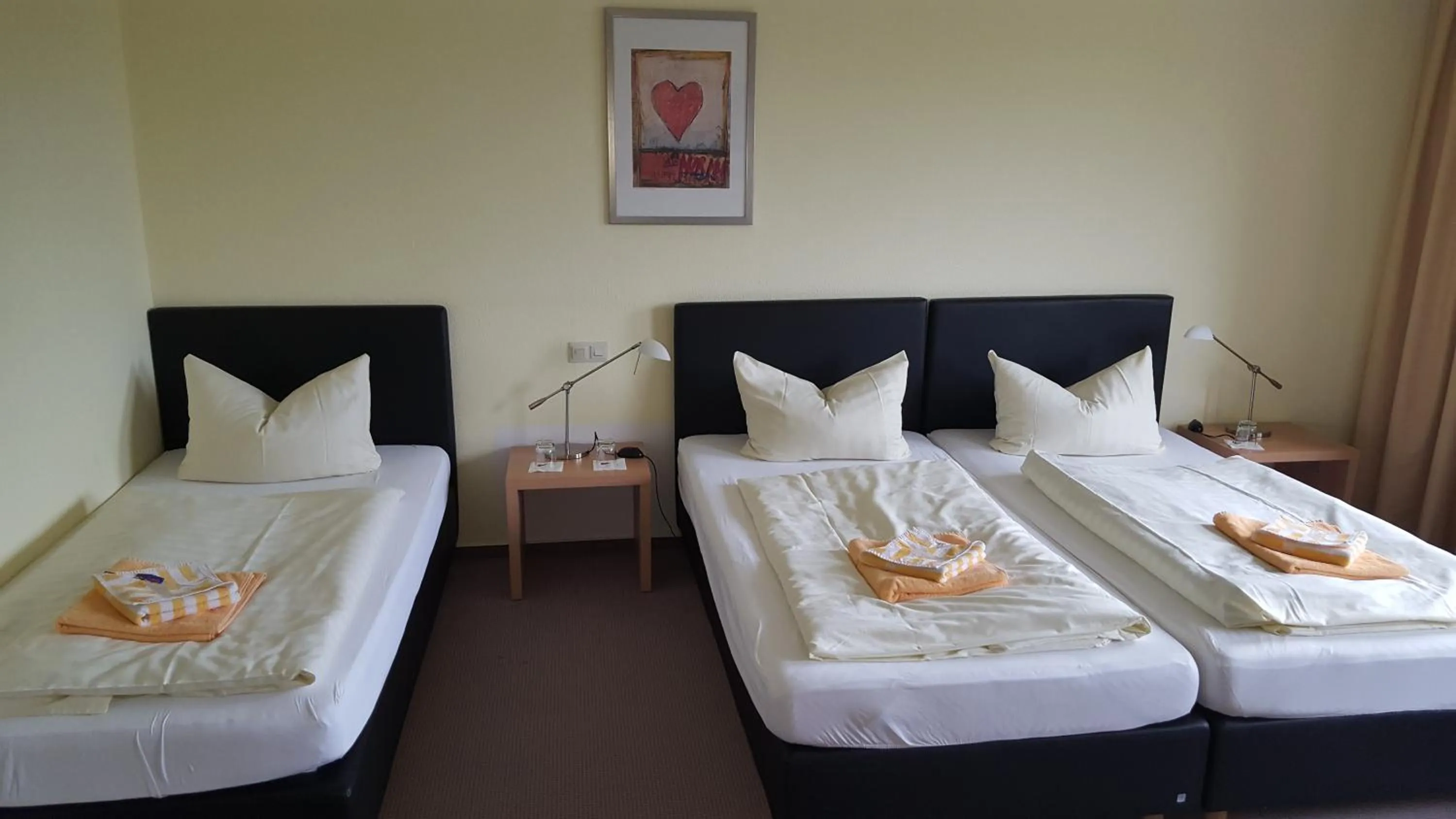 Bed in Hotel Brückentor