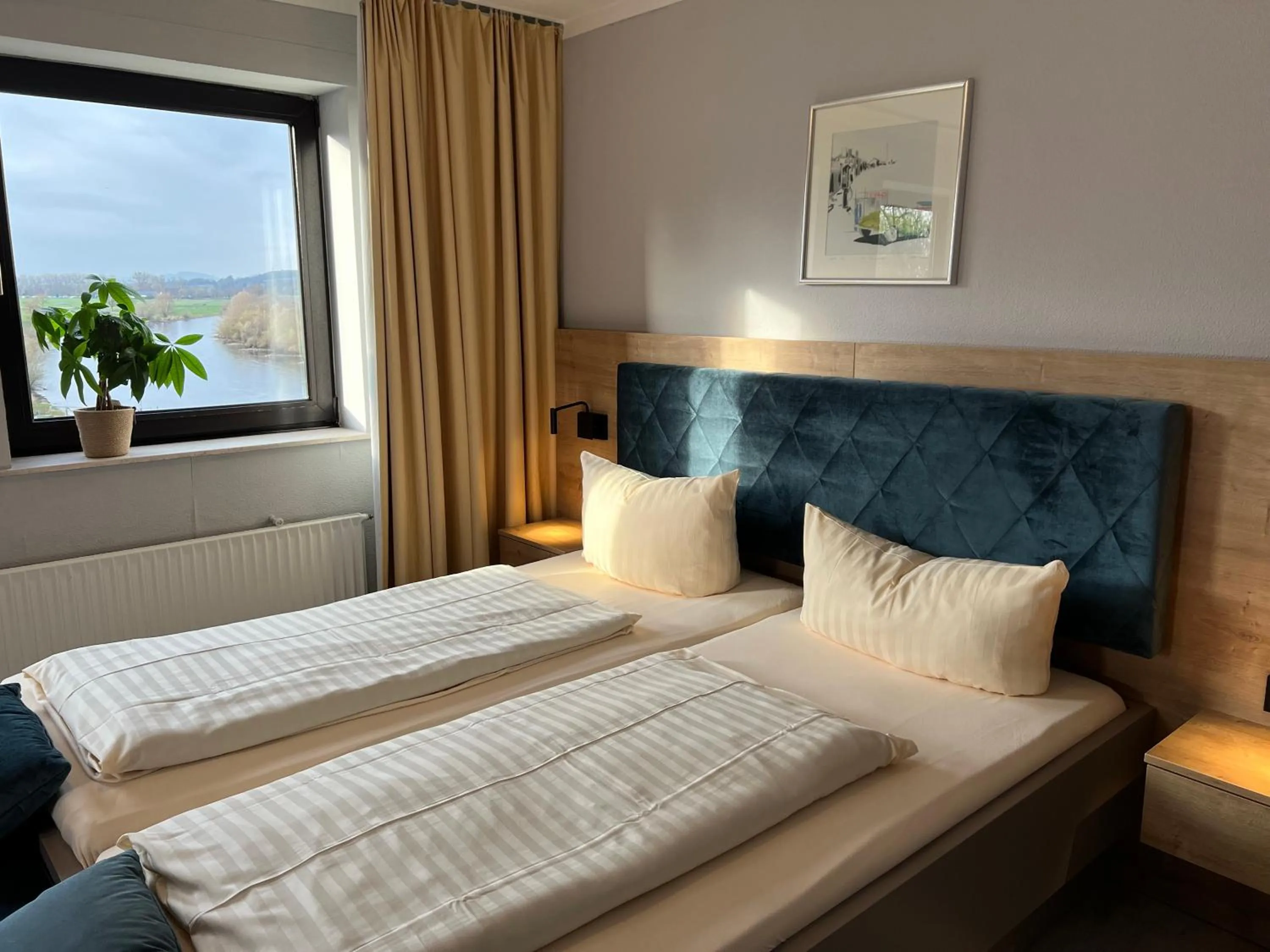 Bed in Hotel Brückentor