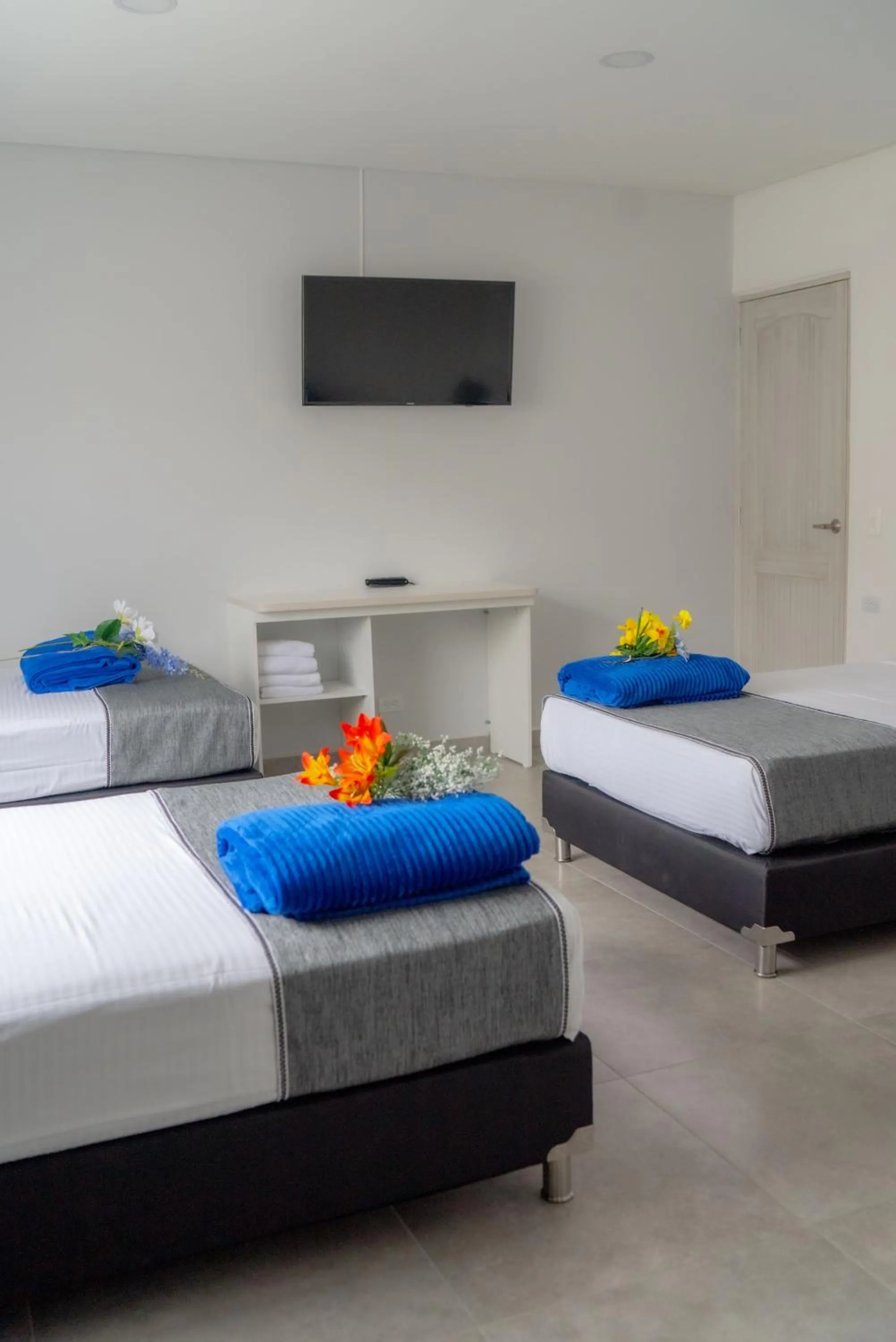 Bed in El Oscar Hotel