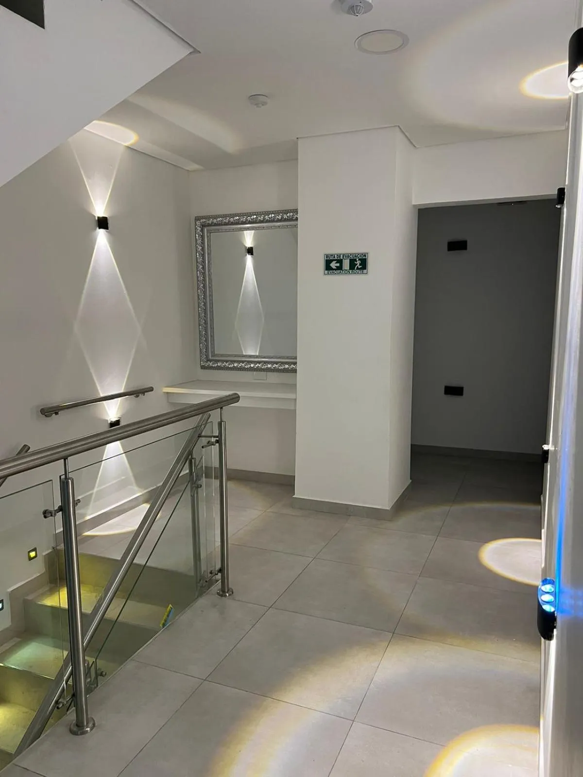 Property building in El Oscar Hotel