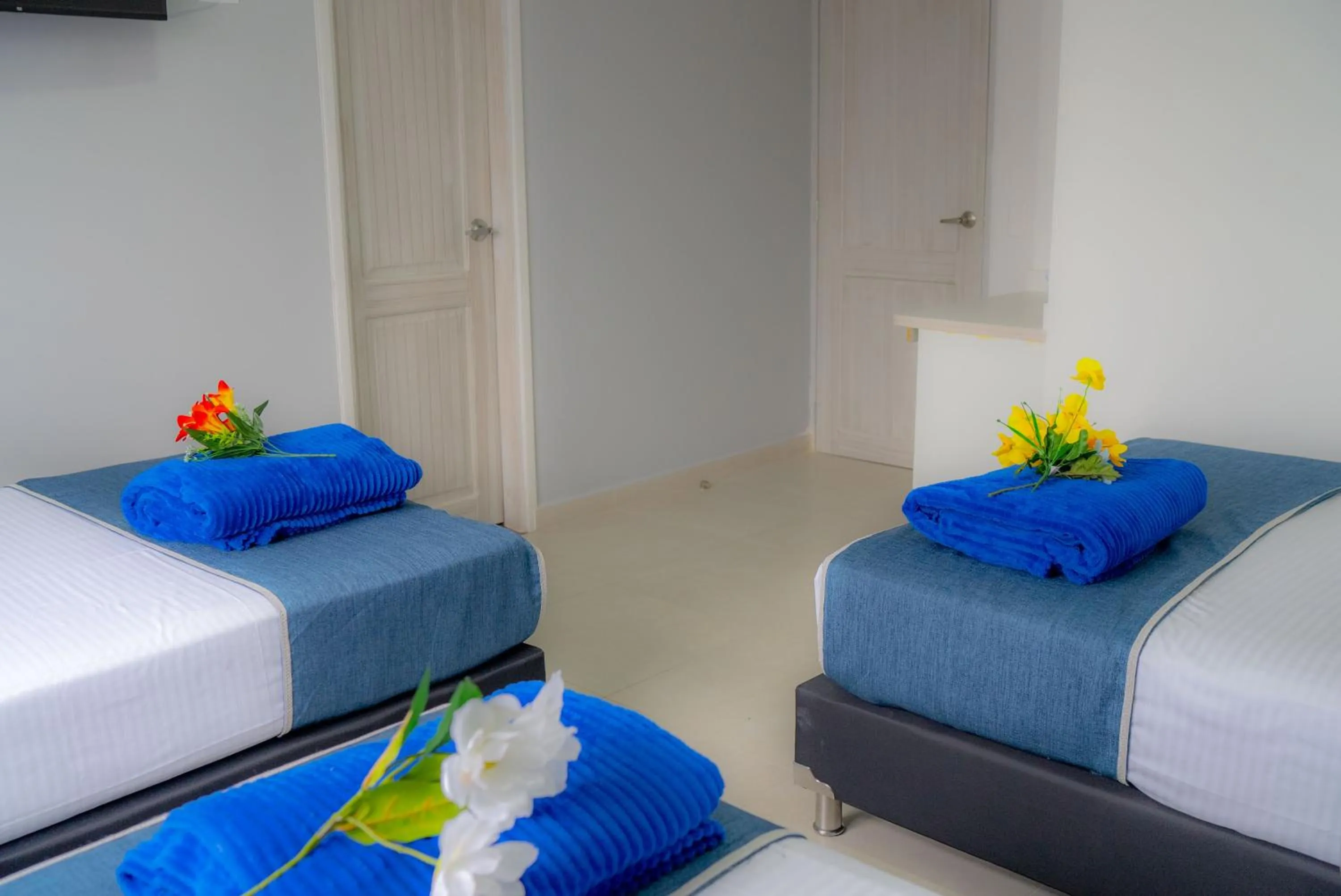 Bed in El Oscar Hotel