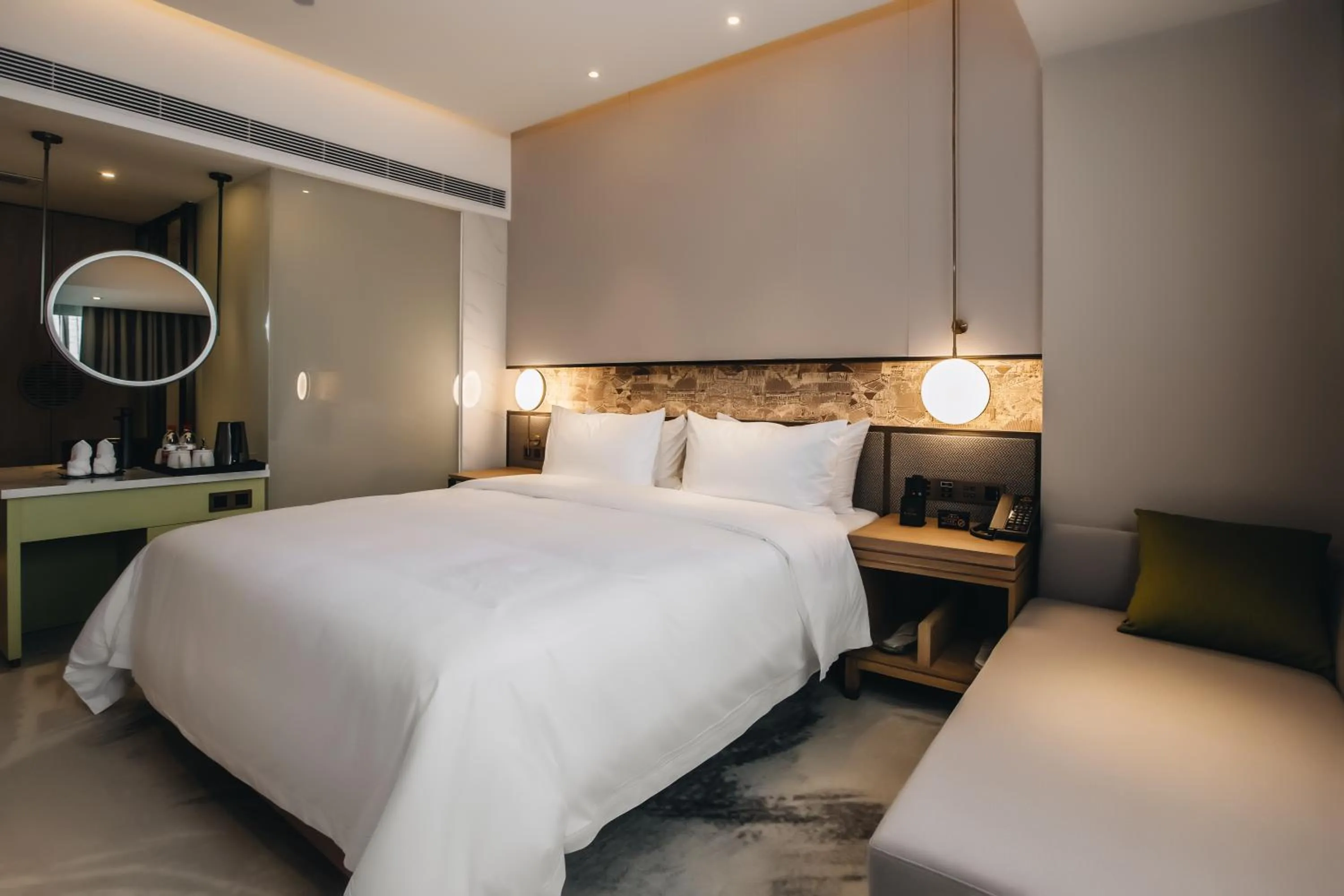 Photo of the whole room, Bed in Orienwit Hotel-Free Shuttle Bus fir Canton Fair