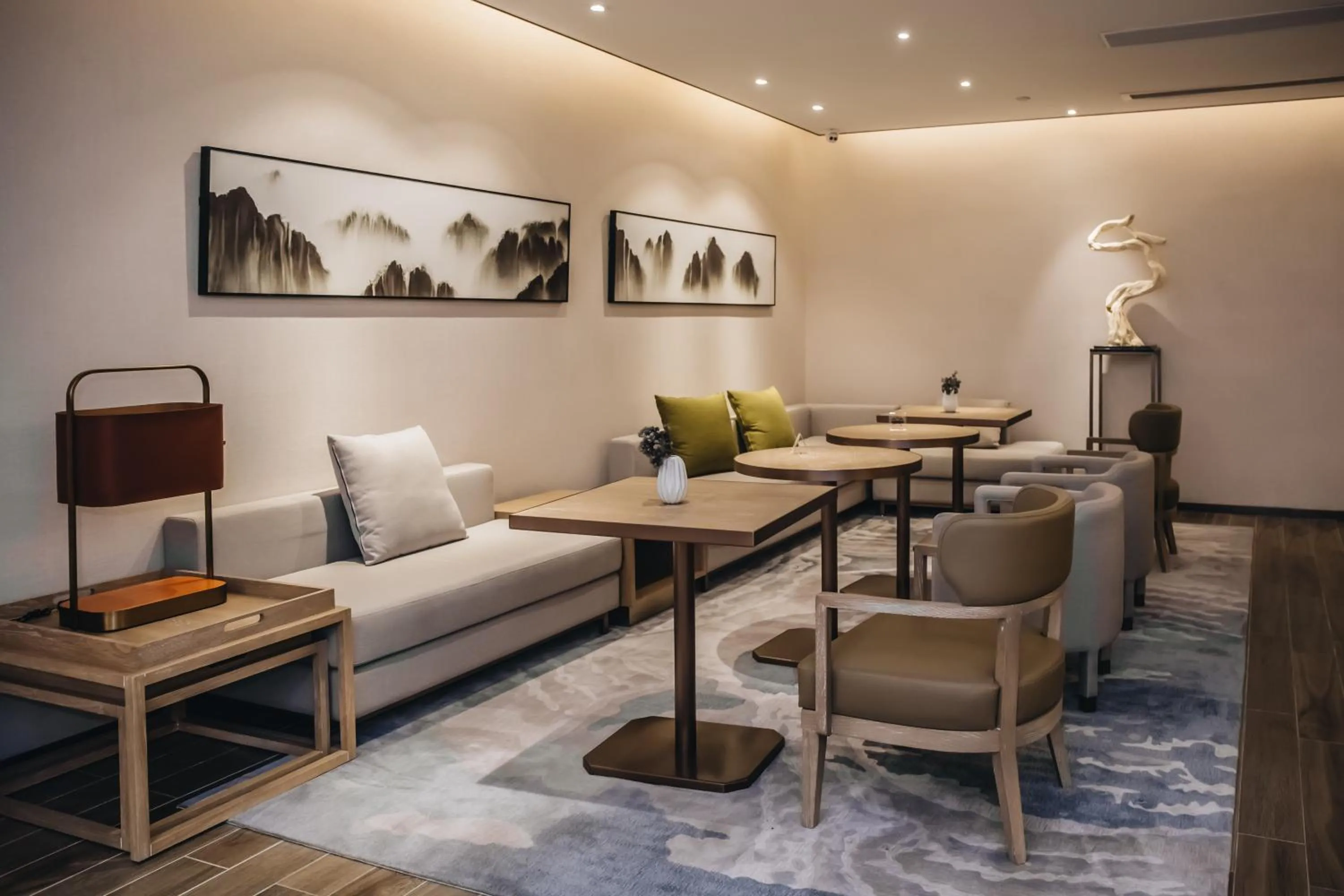 Seating area in Orienwit Hotel-Free Shuttle Bus fir Canton Fair