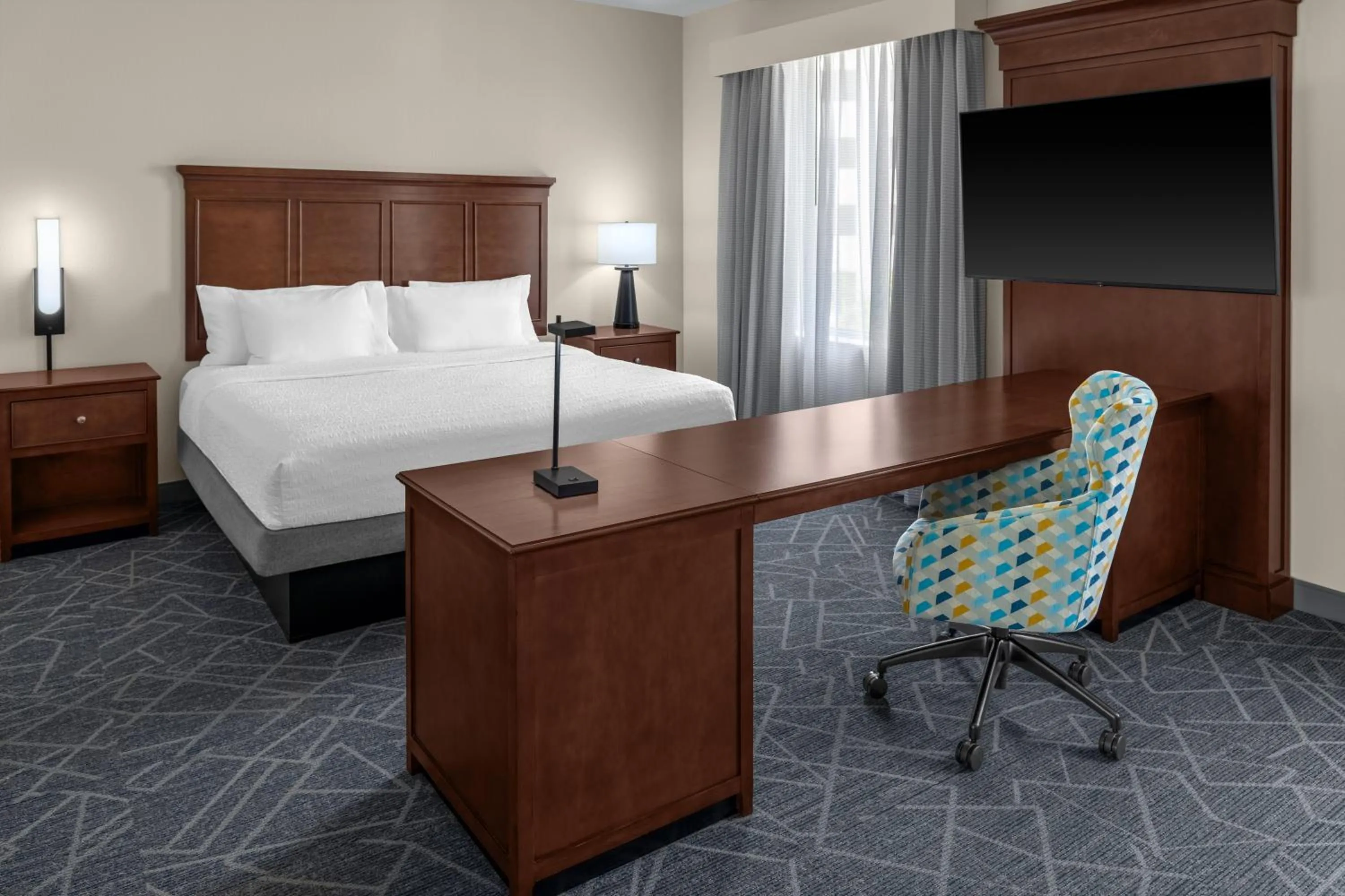 Bed in Hampton Inn and Suites Coconut Creek