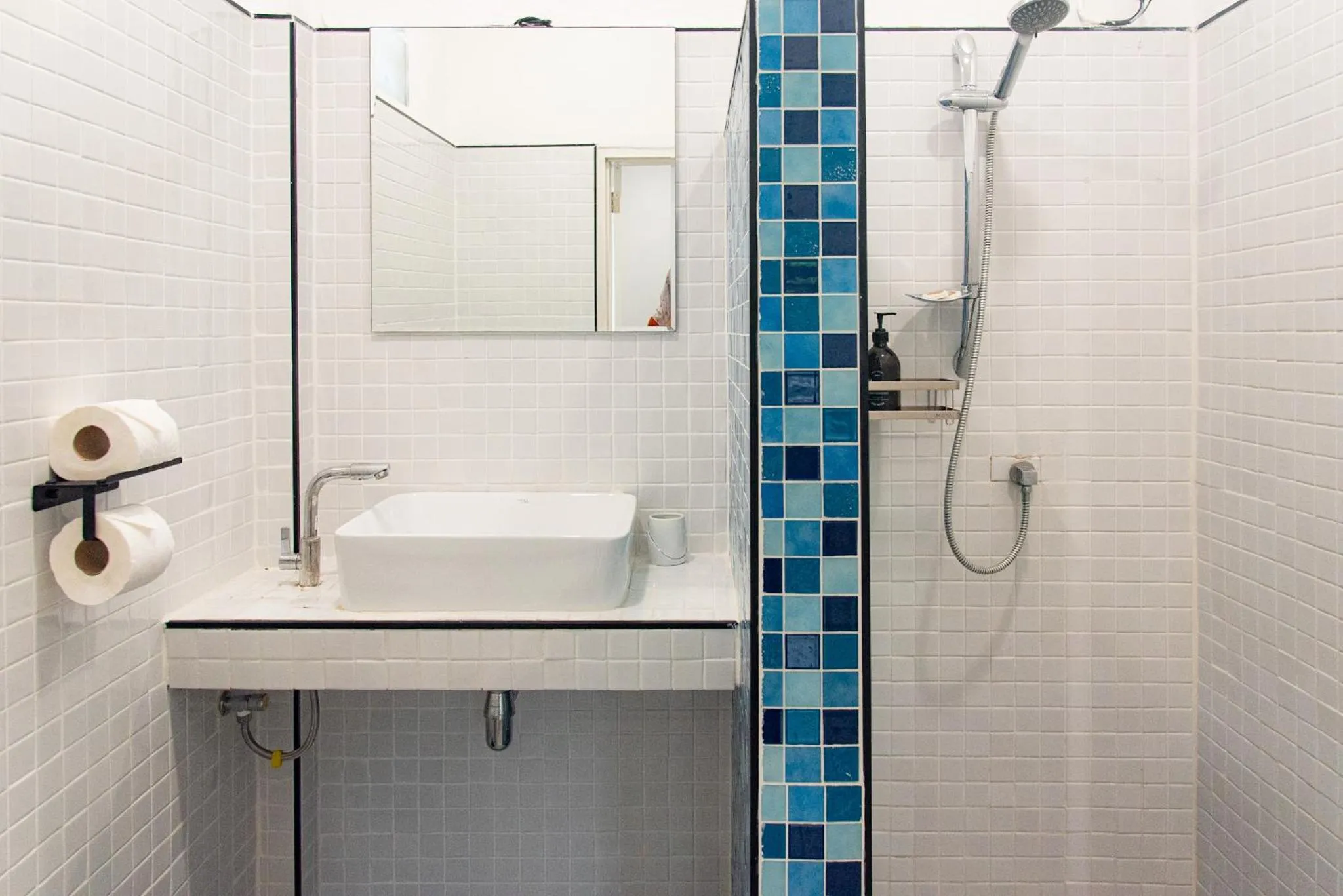 Bathroom in PAN Beachfront Resort Krabi