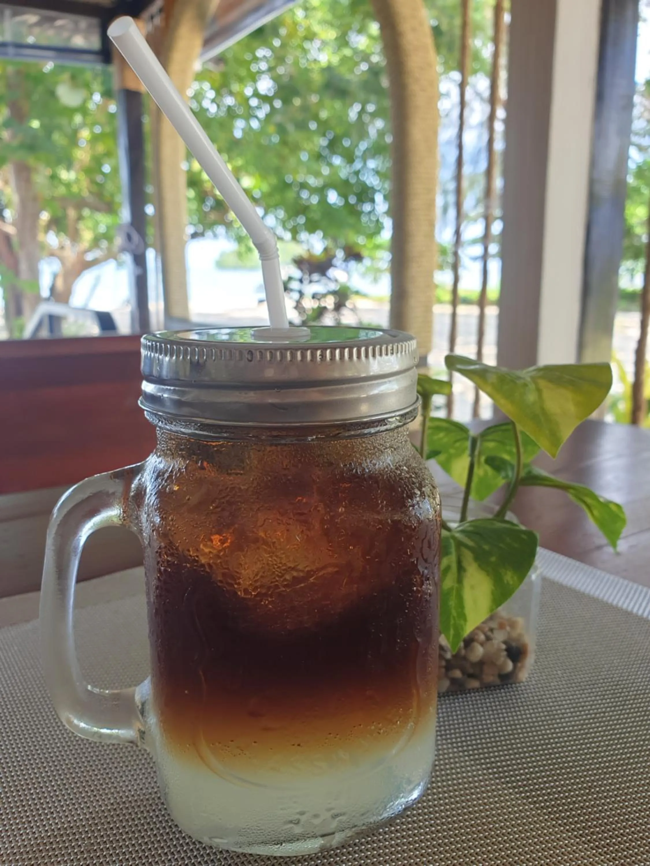 Lounge or bar in PAN Beachfront Resort Krabi