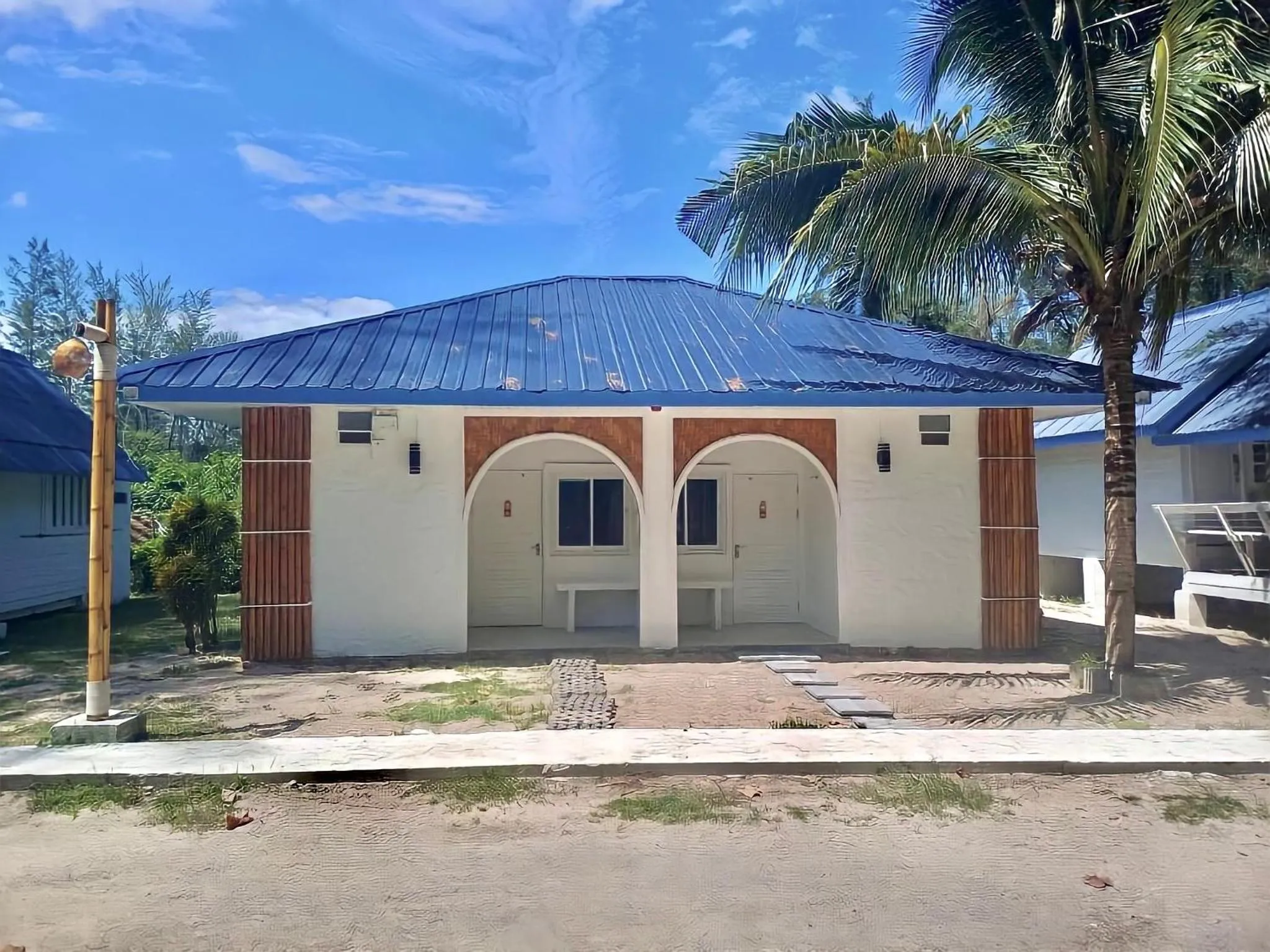 Property building in PAN Beachfront Resort Krabi