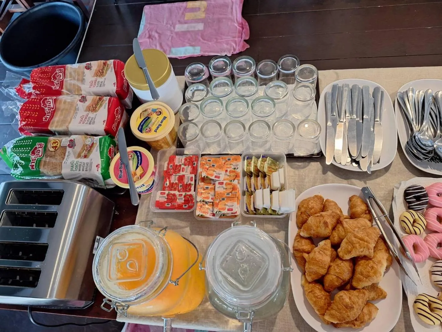 Food and drinks in PAN Beachfront Resort Krabi