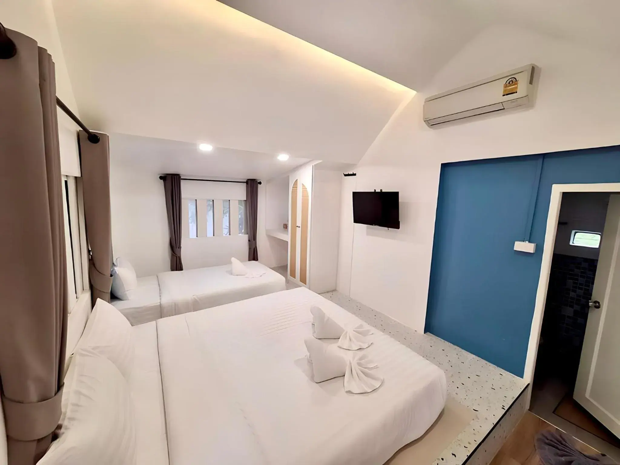 Deluxe Family Room in PAN Beachfront Resort Krabi Deluxe Family Room in PAN Beachfront Resort Krabi