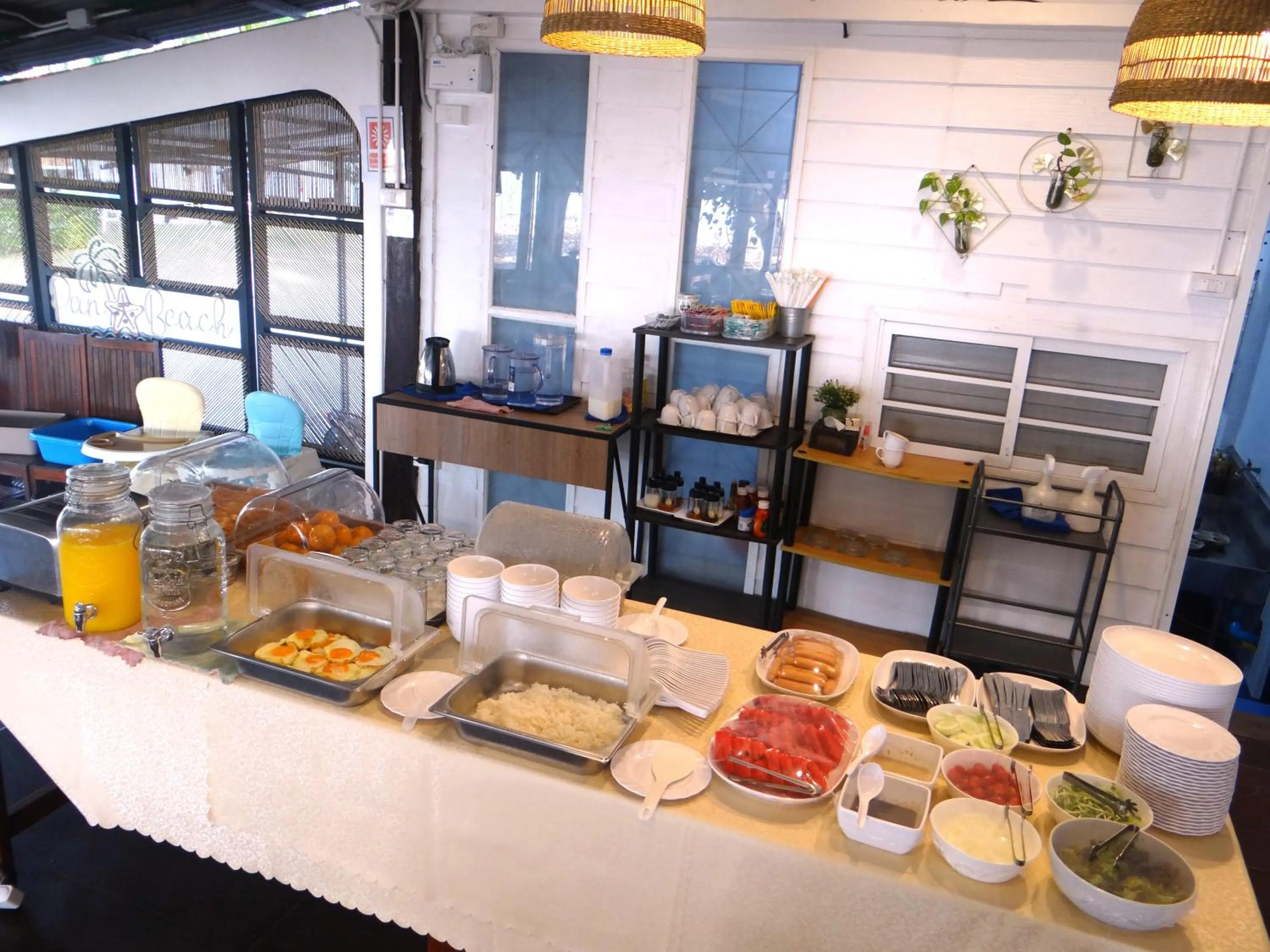 Restaurant/places to eat in PAN Beachfront Resort Krabi