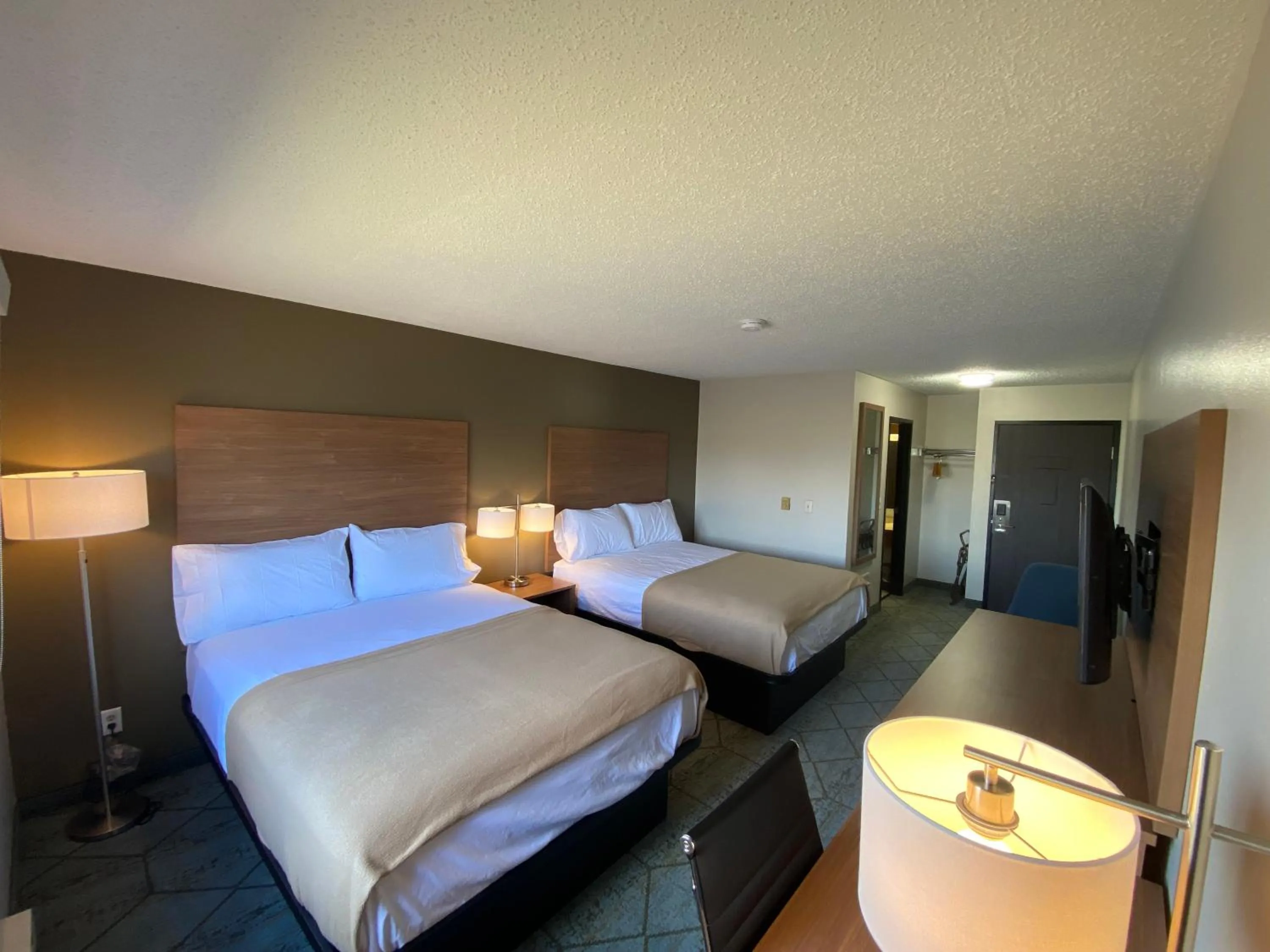 Bed in Super 8 by Wyndham Oshkosh Airport