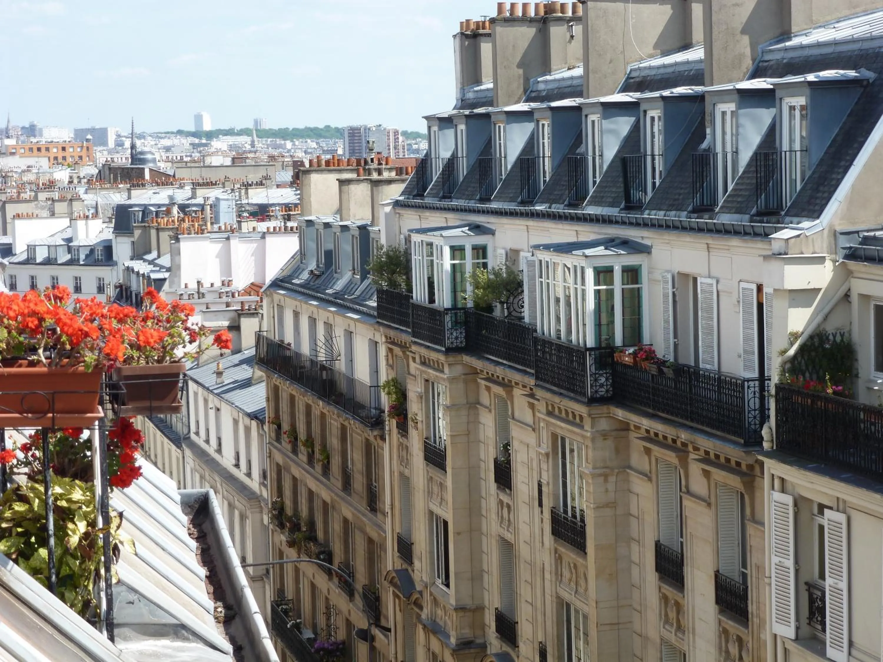 View (from property/room) in Helussi Hôtel