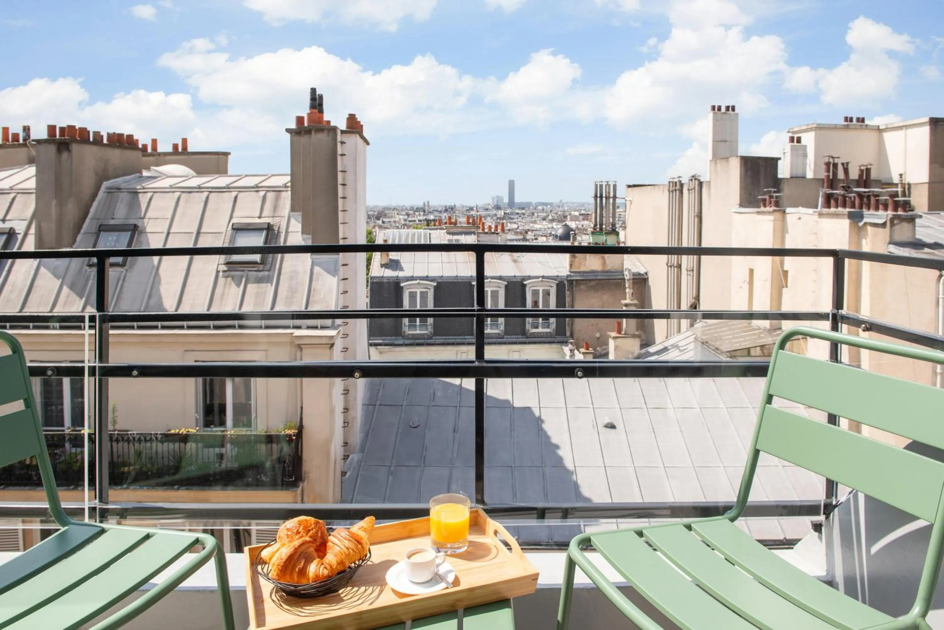 City view in Helussi Hôtel