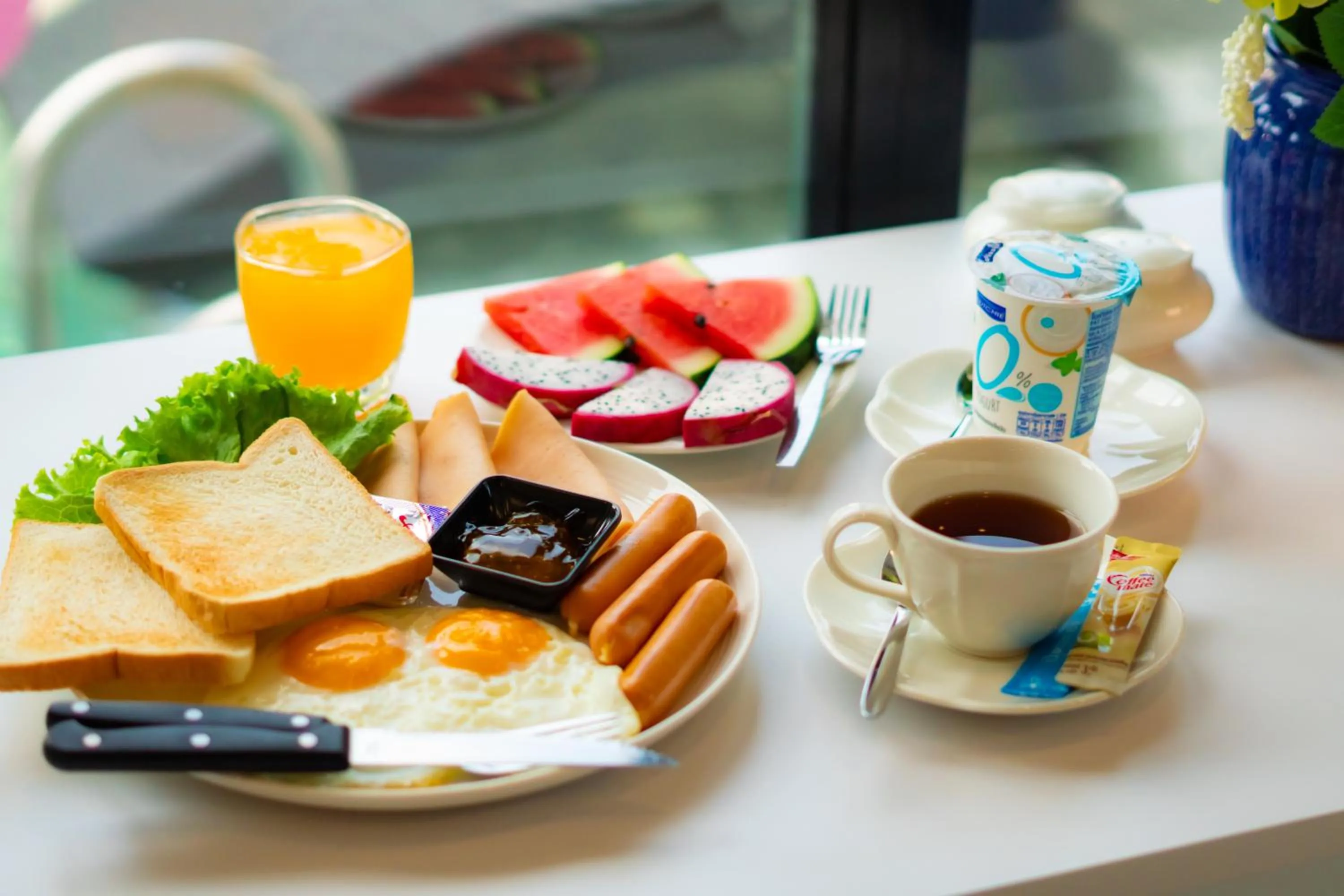 Food and drinks in Le ville lanna Chiang Mai Gate Old Town Hotel