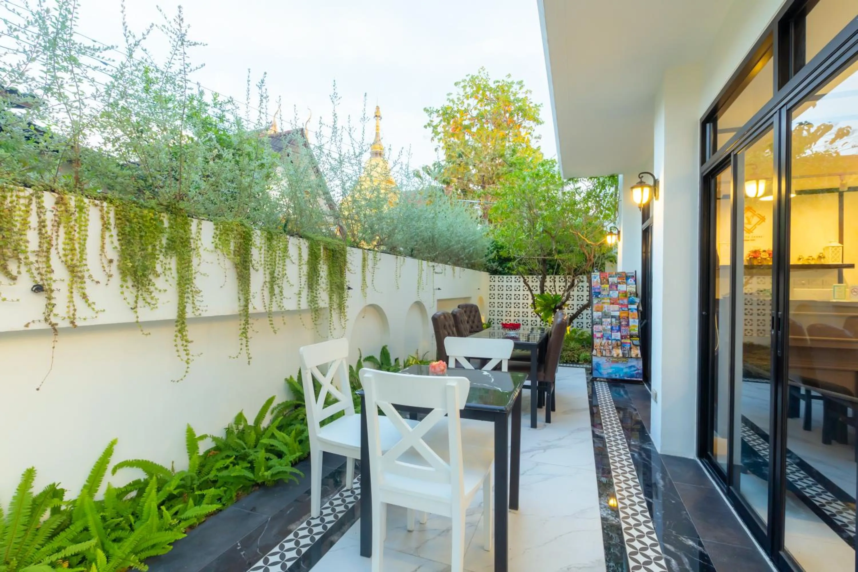 Day in Le ville lanna Chiang Mai Gate Old Town Hotel