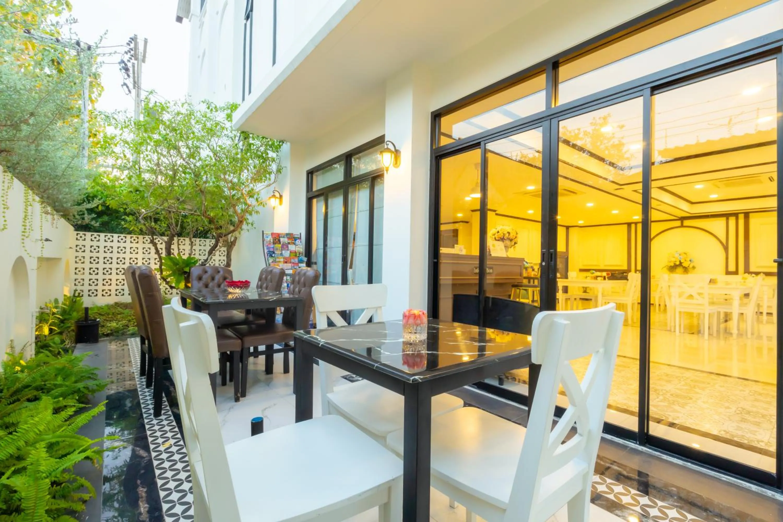 Day in Le ville lanna Chiang Mai Gate Old Town Hotel