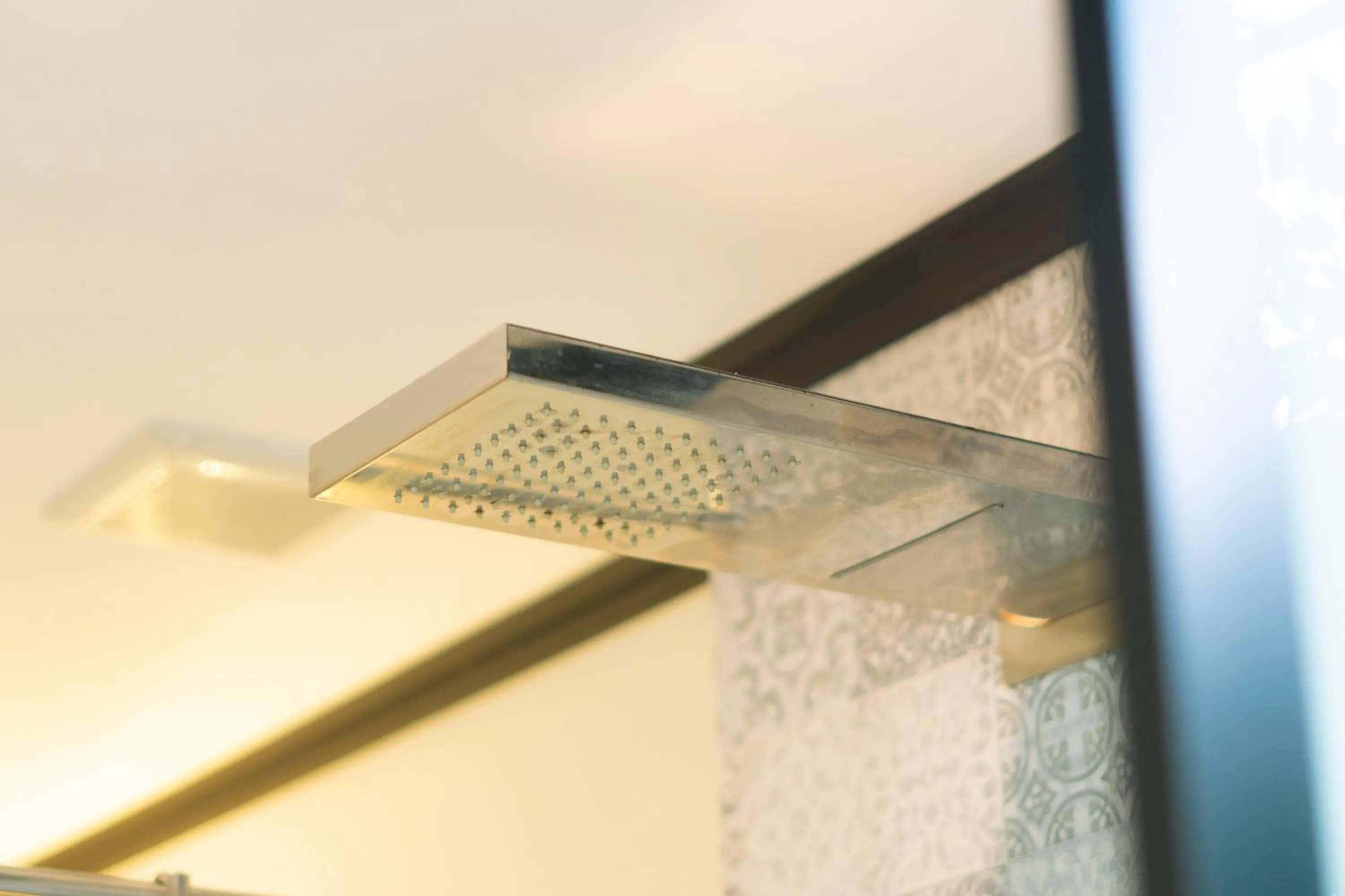 Shower in Le ville lanna Chiang Mai Gate Old Town Hotel