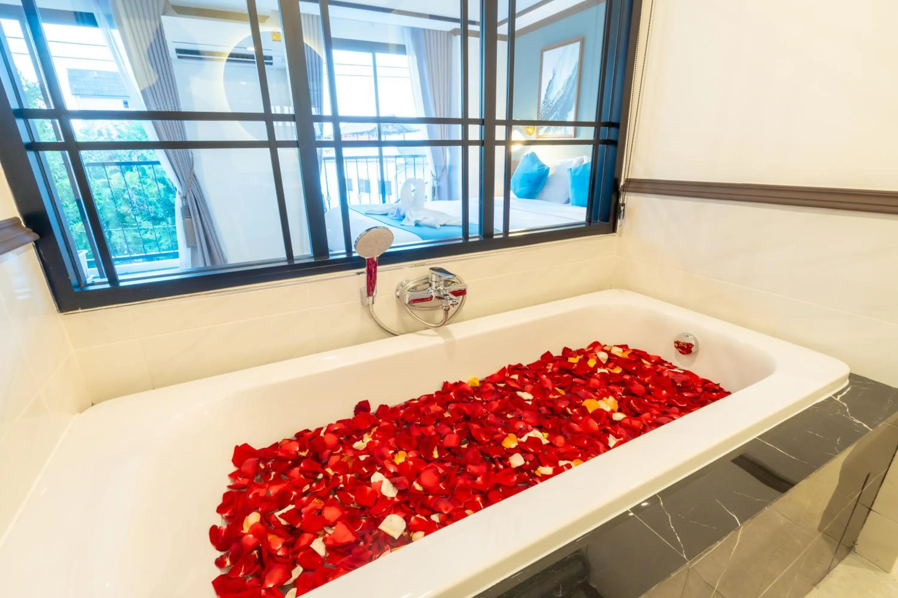 Hot Tub in Le ville lanna Chiang Mai Gate Old Town Hotel