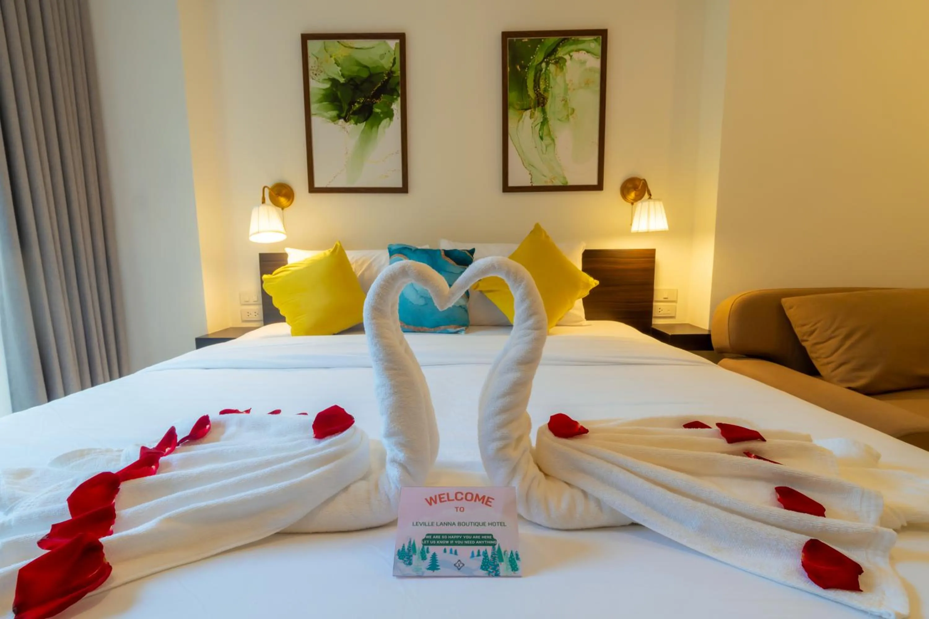 Bed in Le ville lanna Chiang Mai Gate Old Town Hotel