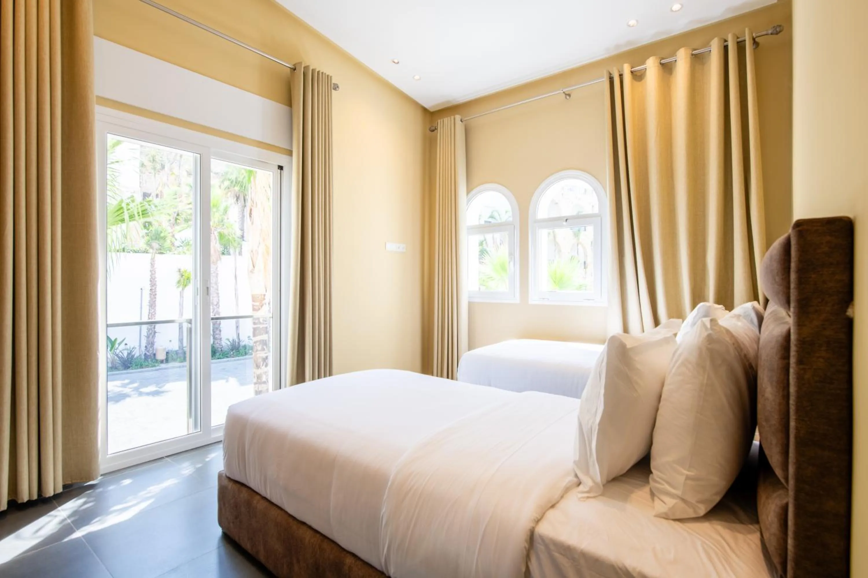 Bed in Atlantic Mnar