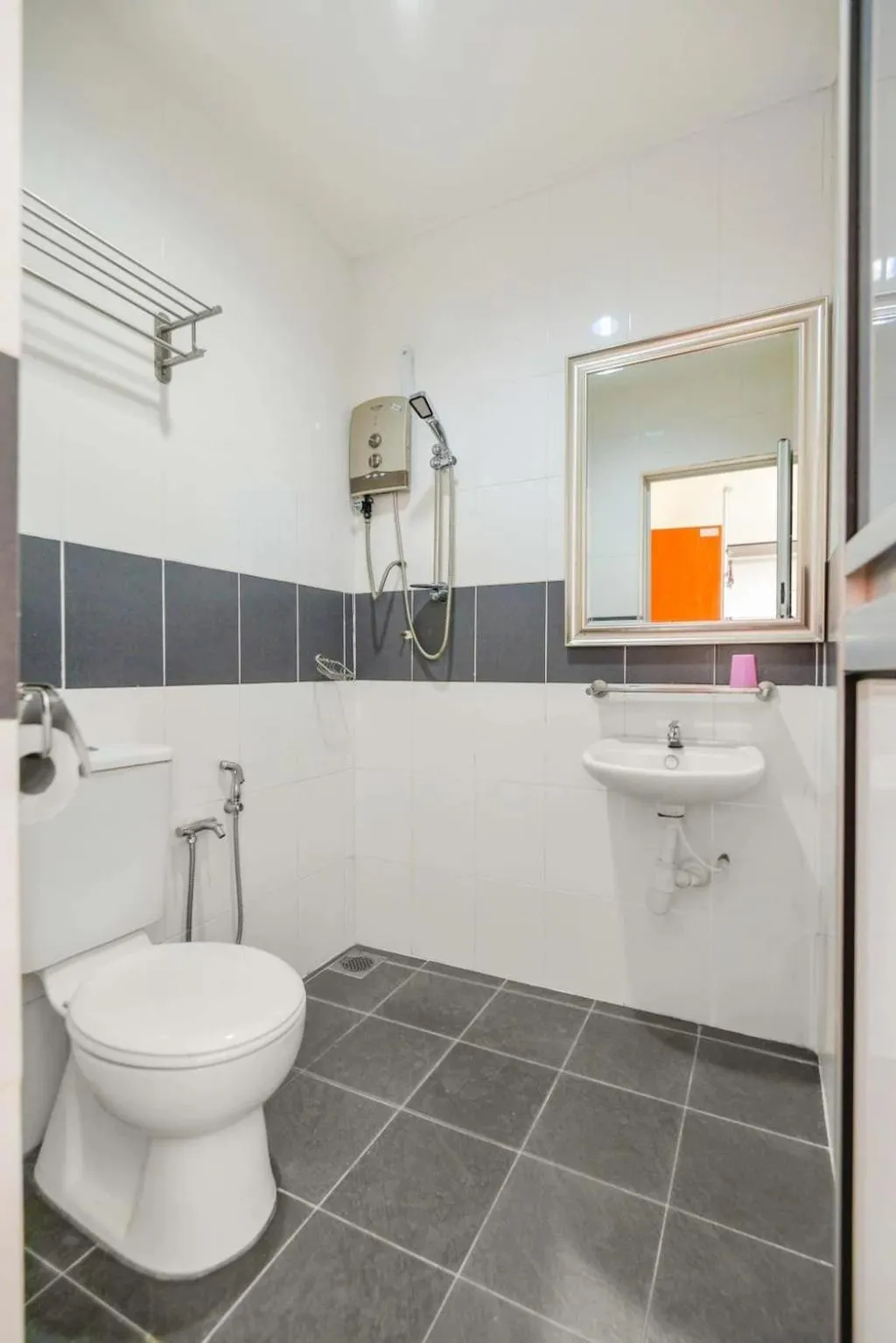 Fumah Hotel Shah Alam