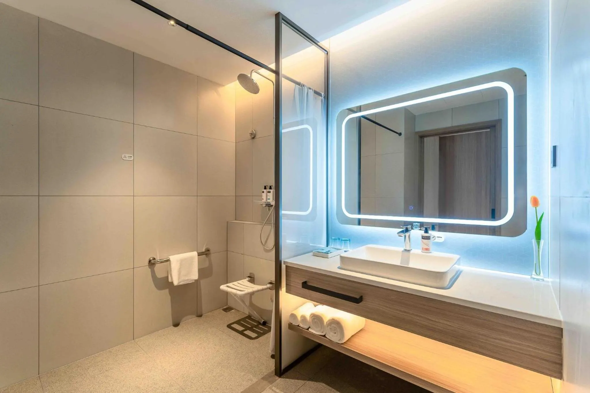 Bathroom in Holiday Inn Express Hangzhou Airport by IHG