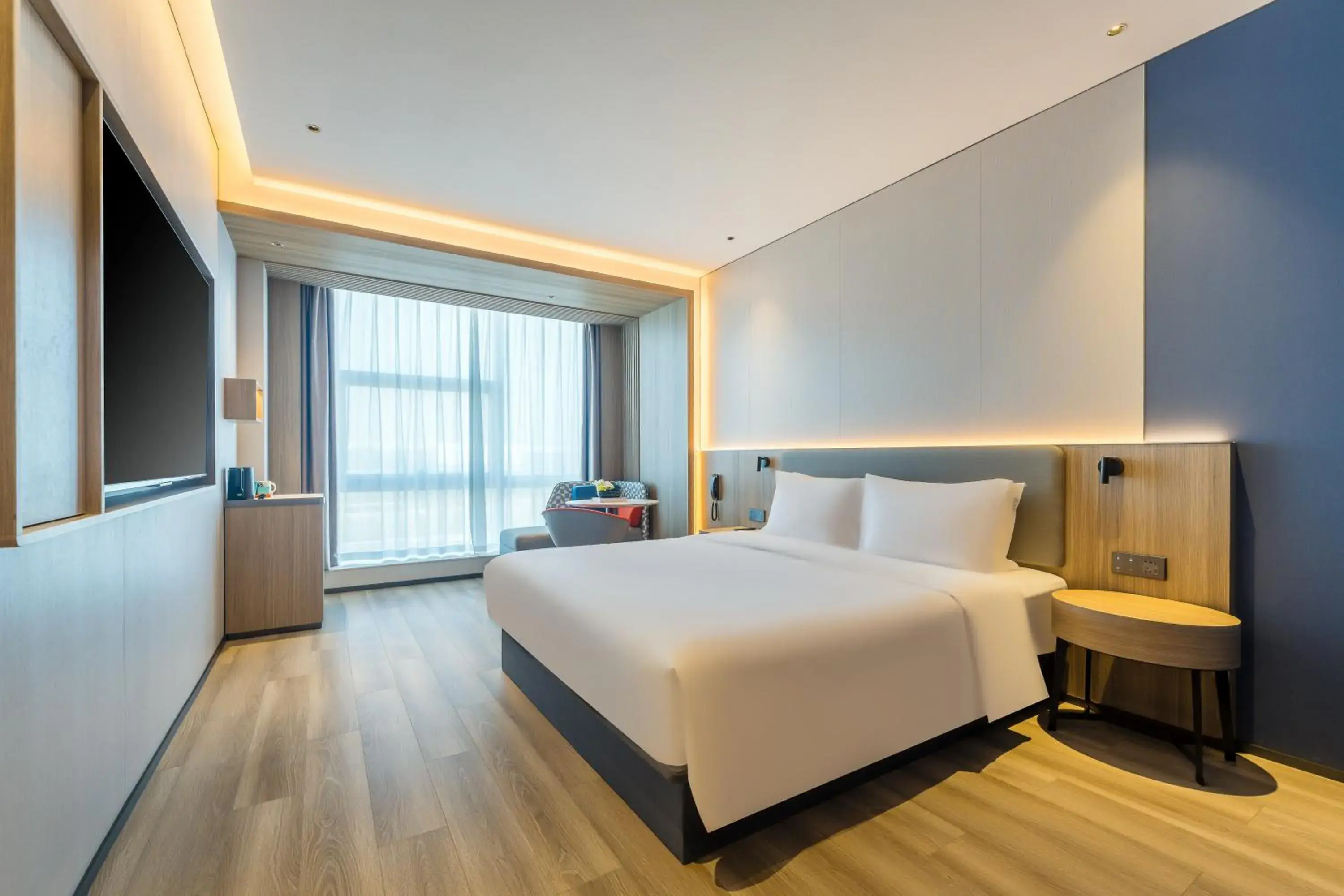 Standard King Room in Holiday Inn Express Hangzhou Airport by IHG Standard King Room in Holiday Inn Express Hangzhou Airport by IHG
