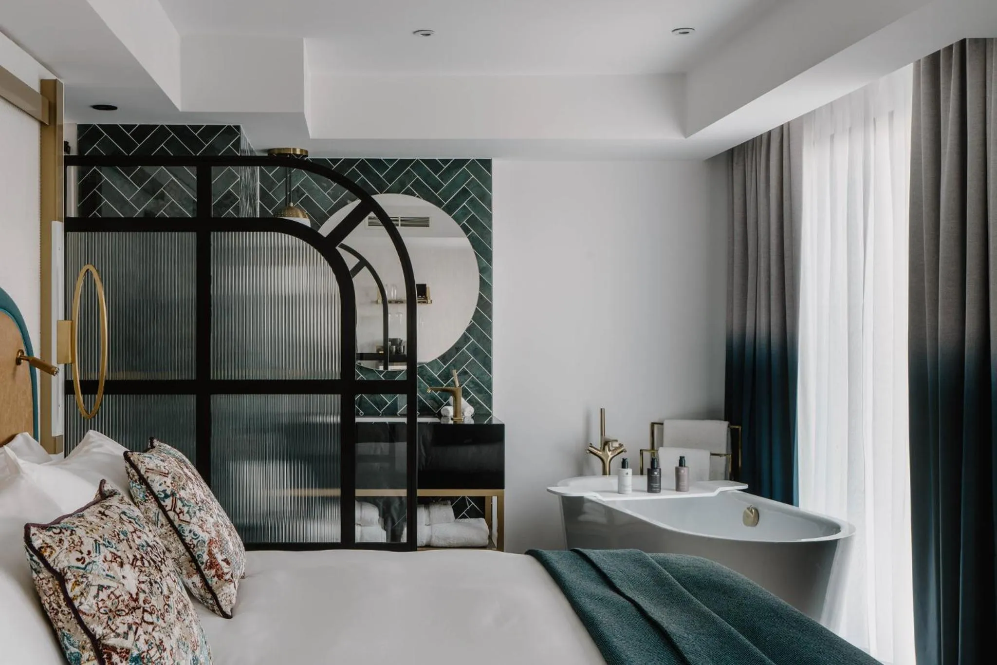 Photo of the whole room, Bed in The Halyard Liverpool, Vignette Collection by IHG