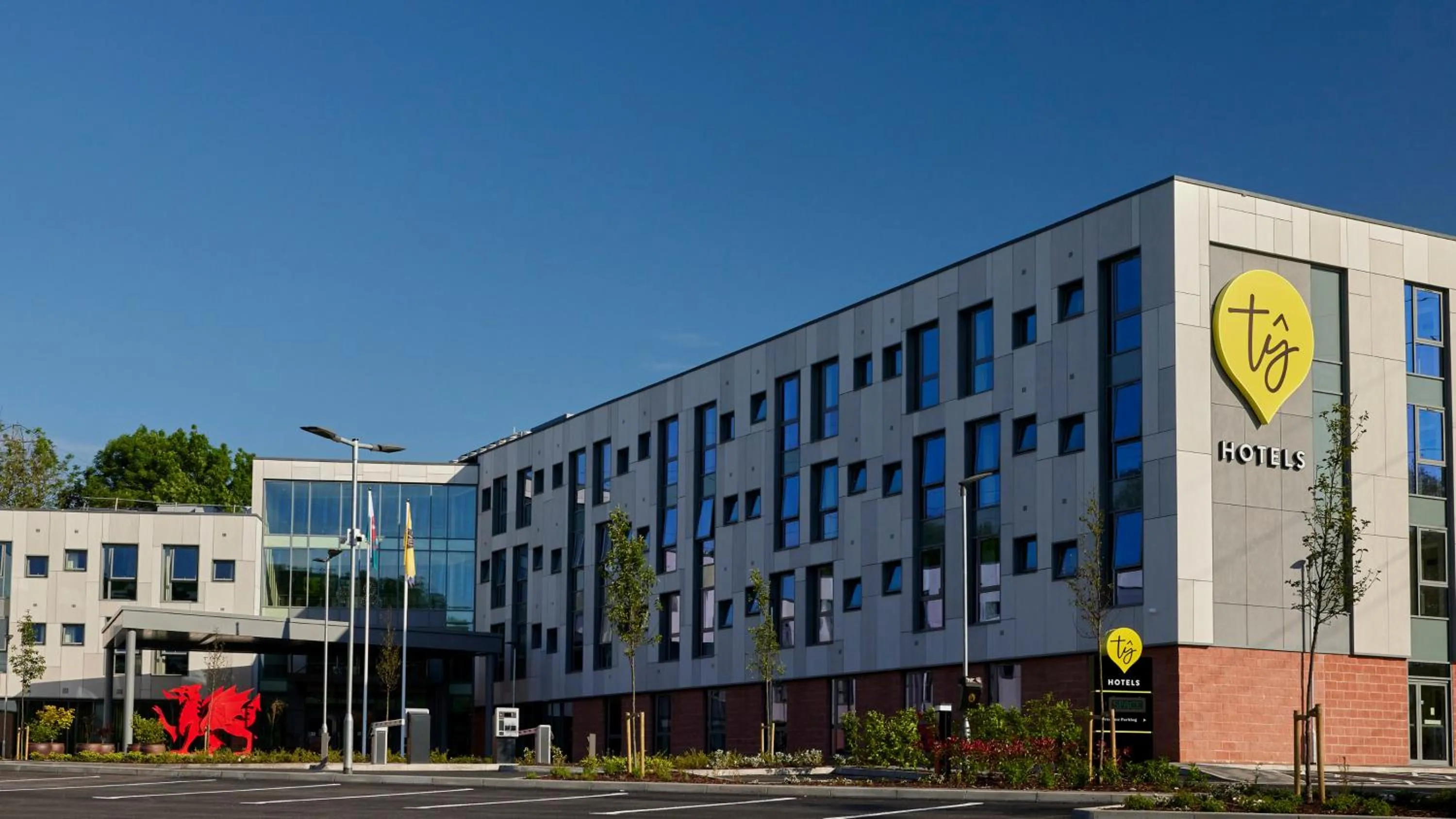 Property building in Tŷ Newport