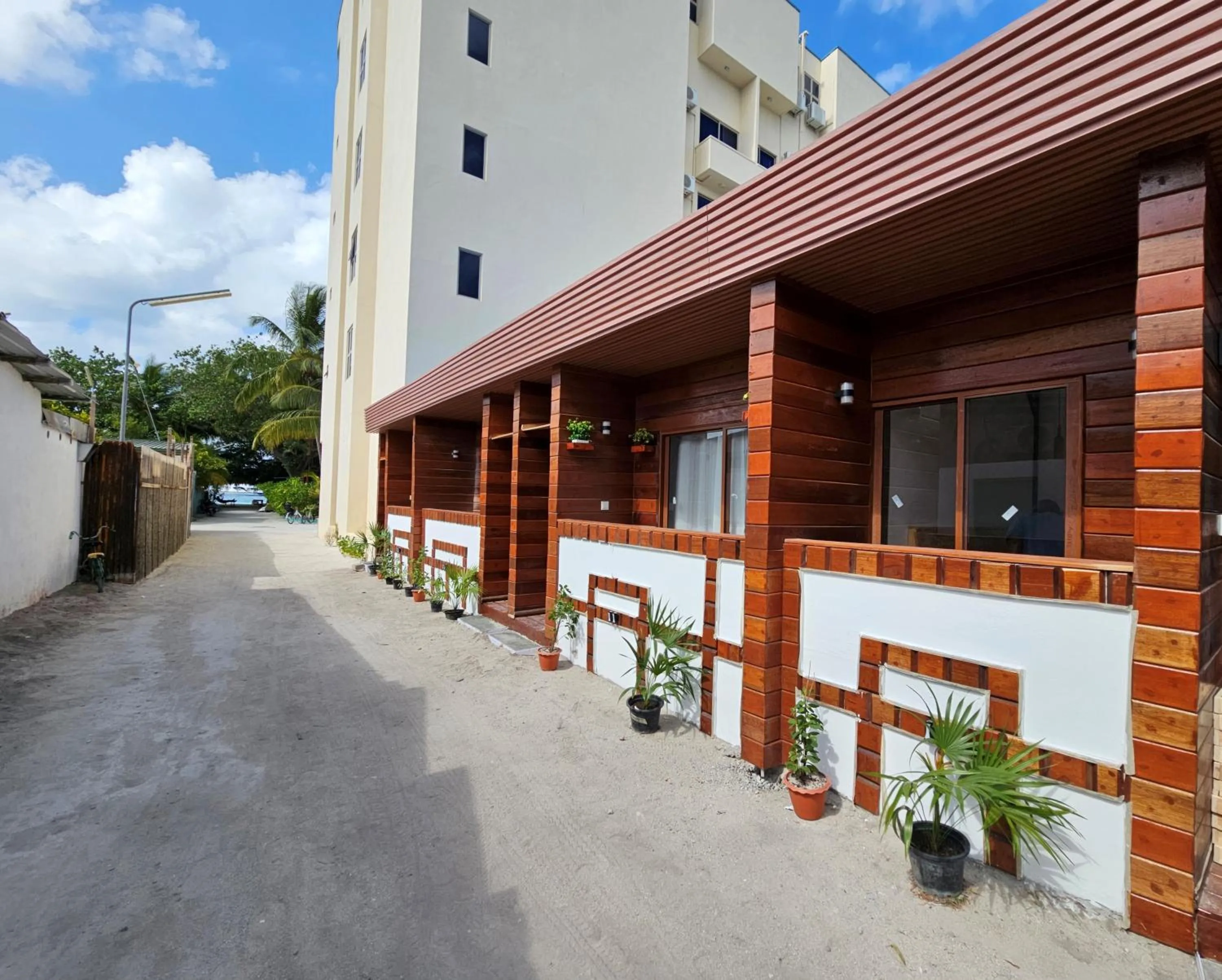 Property building in Batuta Maldives Inn