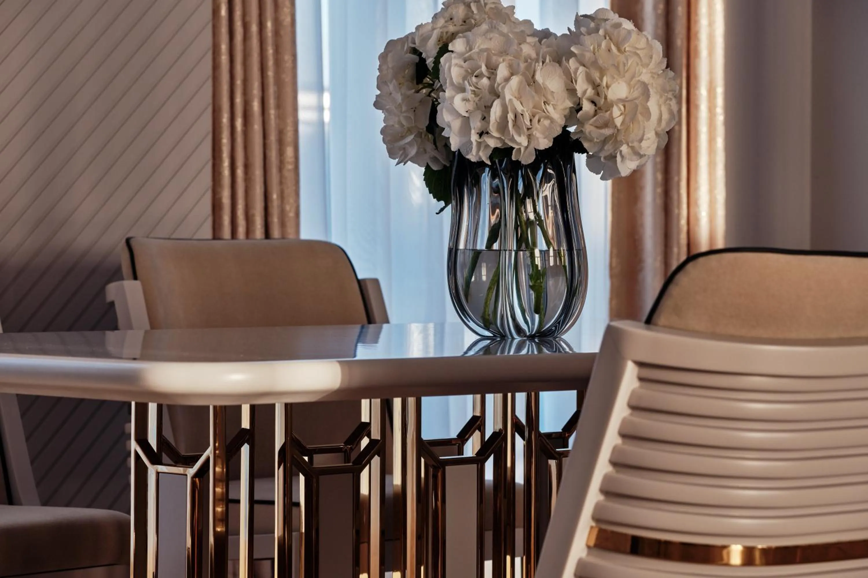 Living room in Crowne Plaza Tashkent, an IHG Hotel