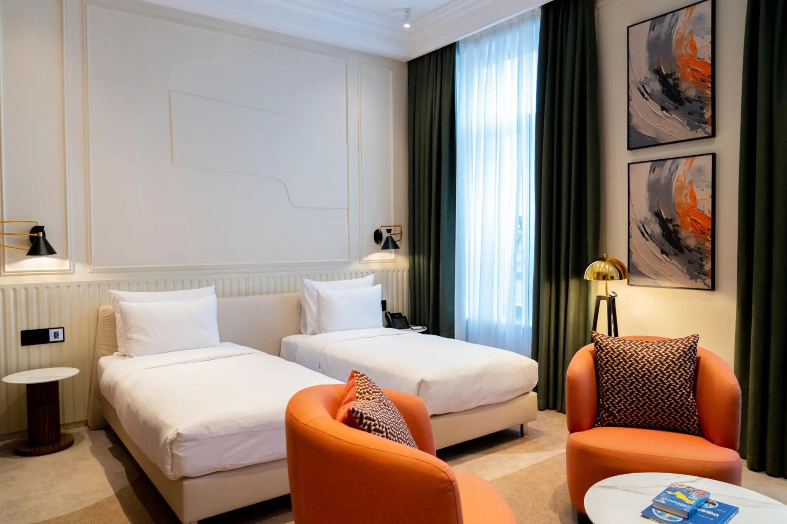 Bedroom, Bed in Crowne Plaza Tashkent, an IHG Hotel