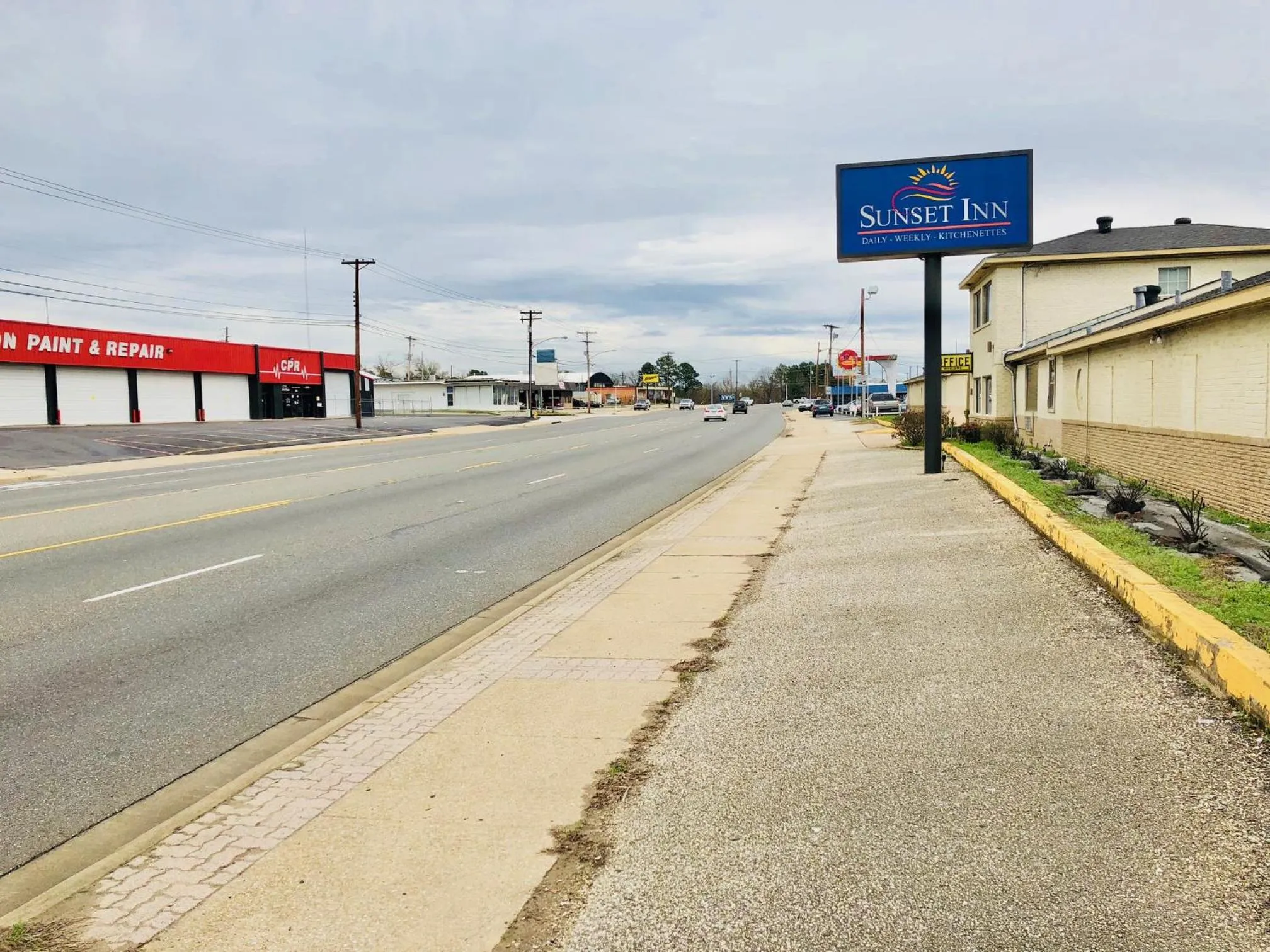 Property building in Sunset Inn Longview