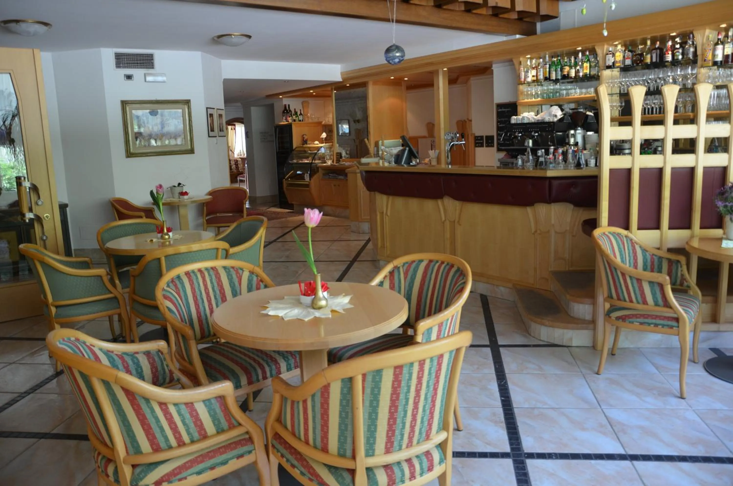 Lounge or bar in Hotel Greifenstein