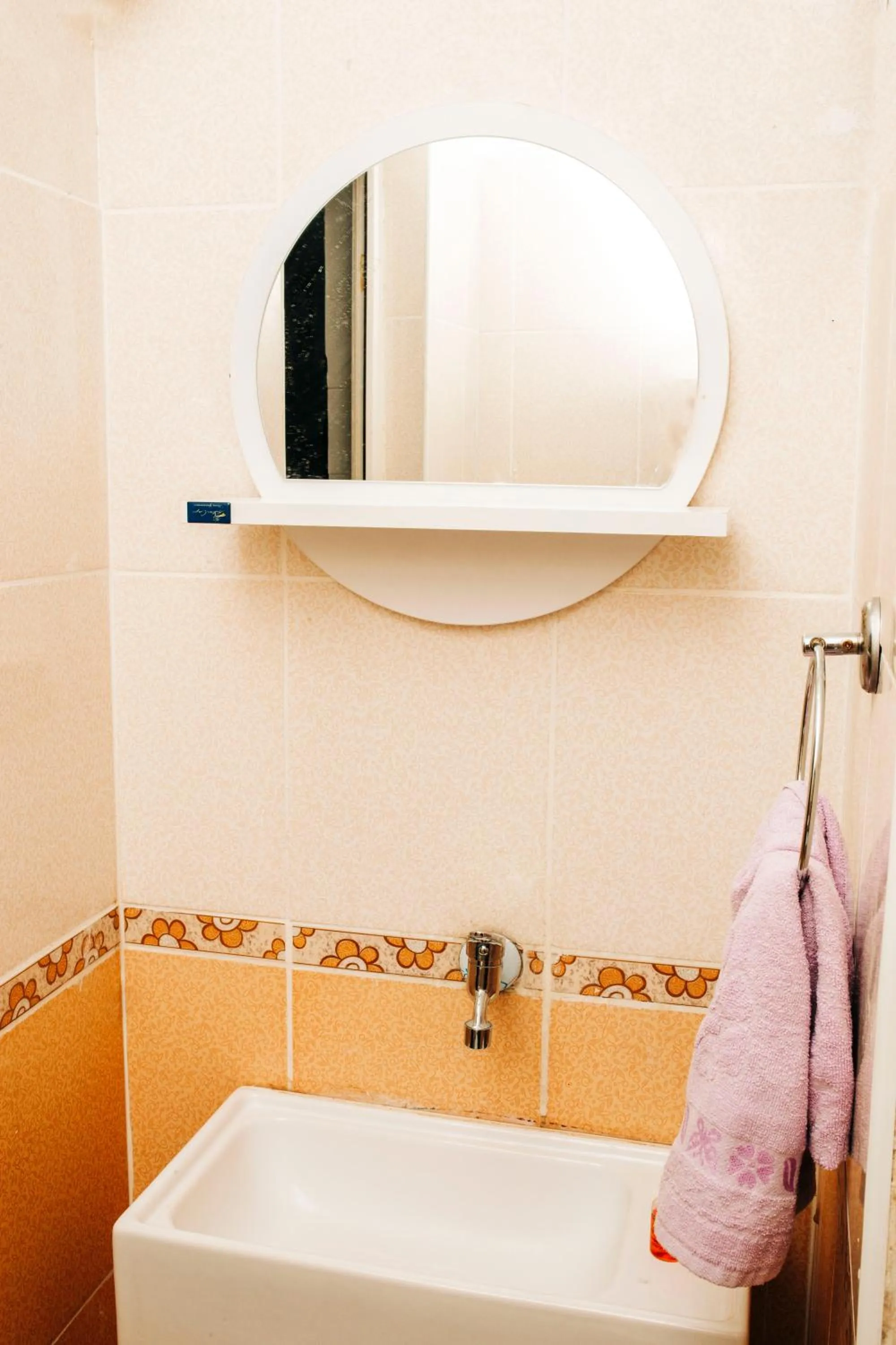 Bathroom in Kaynarca Otel