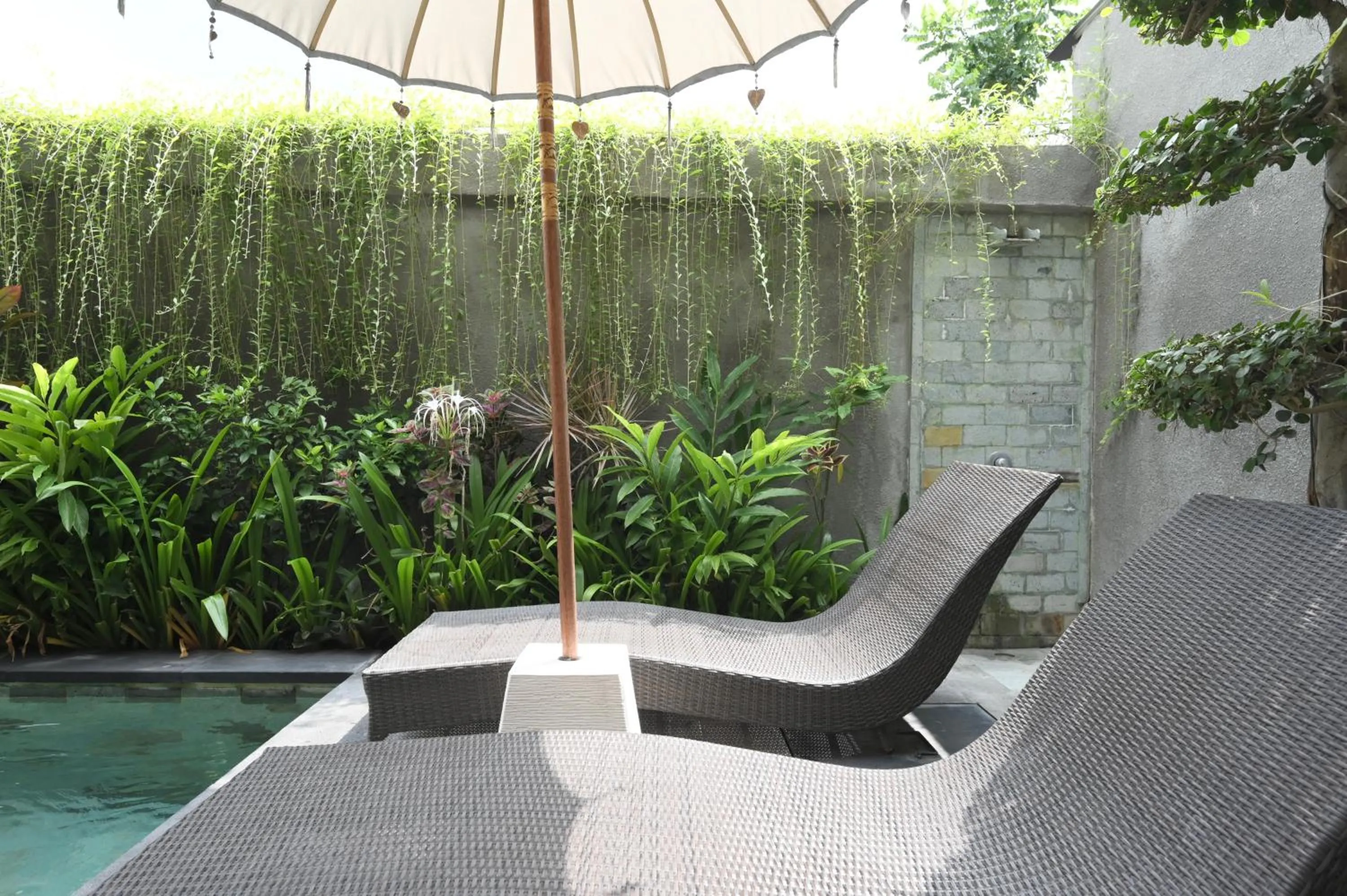 Swimming pool in Santera Village