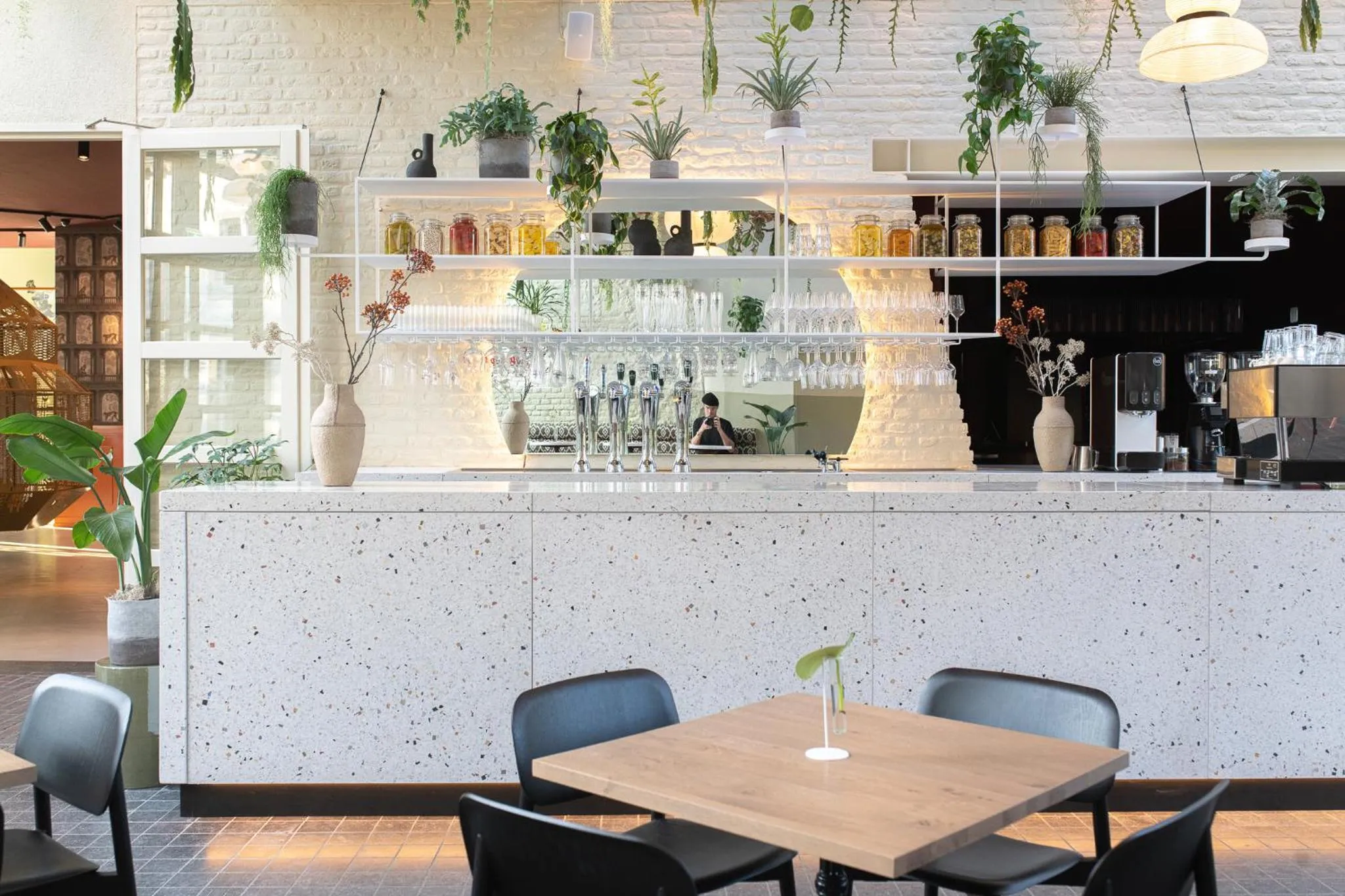 Restaurant/places to eat in Vaeshartelt Maastricht