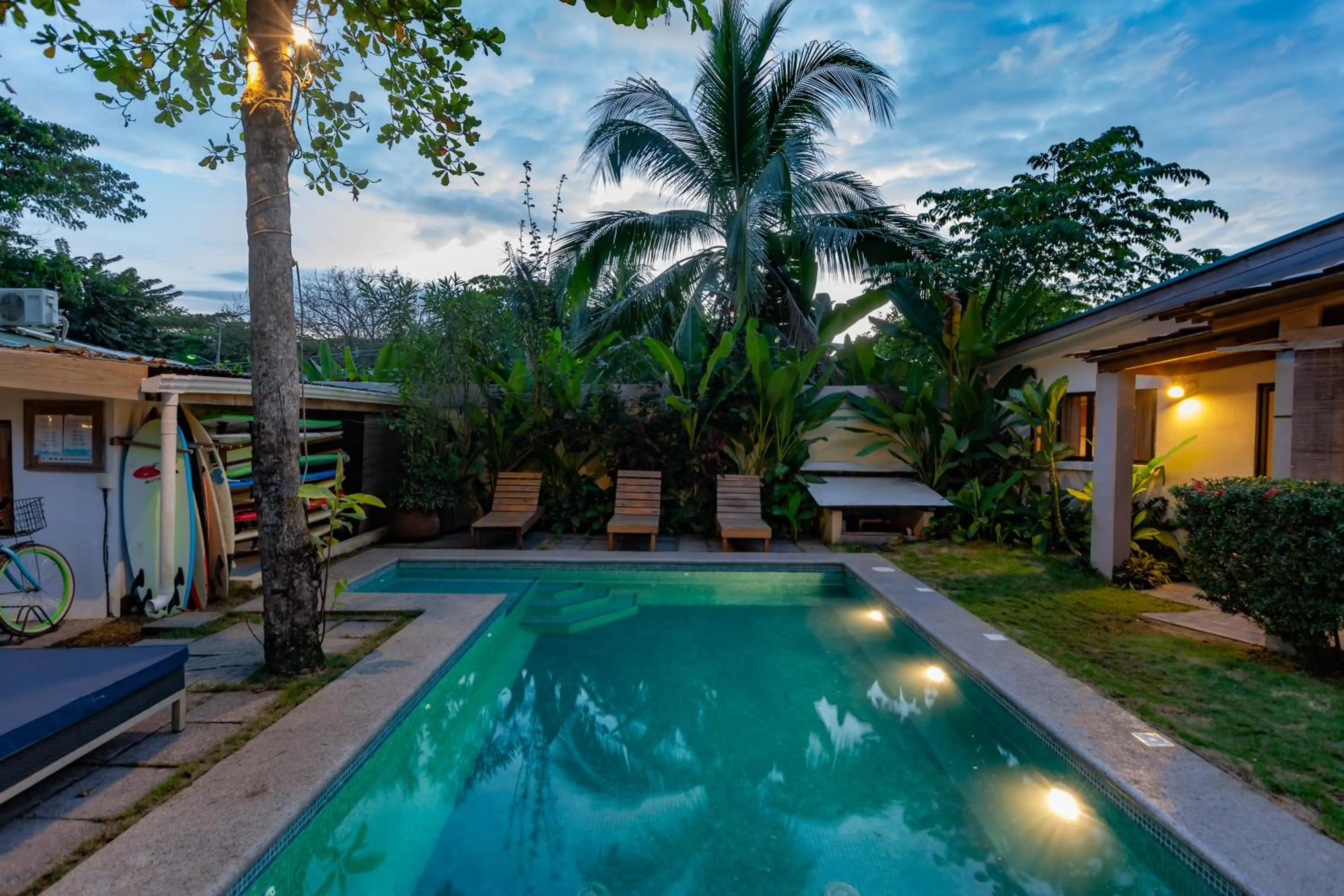 Swimming pool in Maoritsio Garden Studios