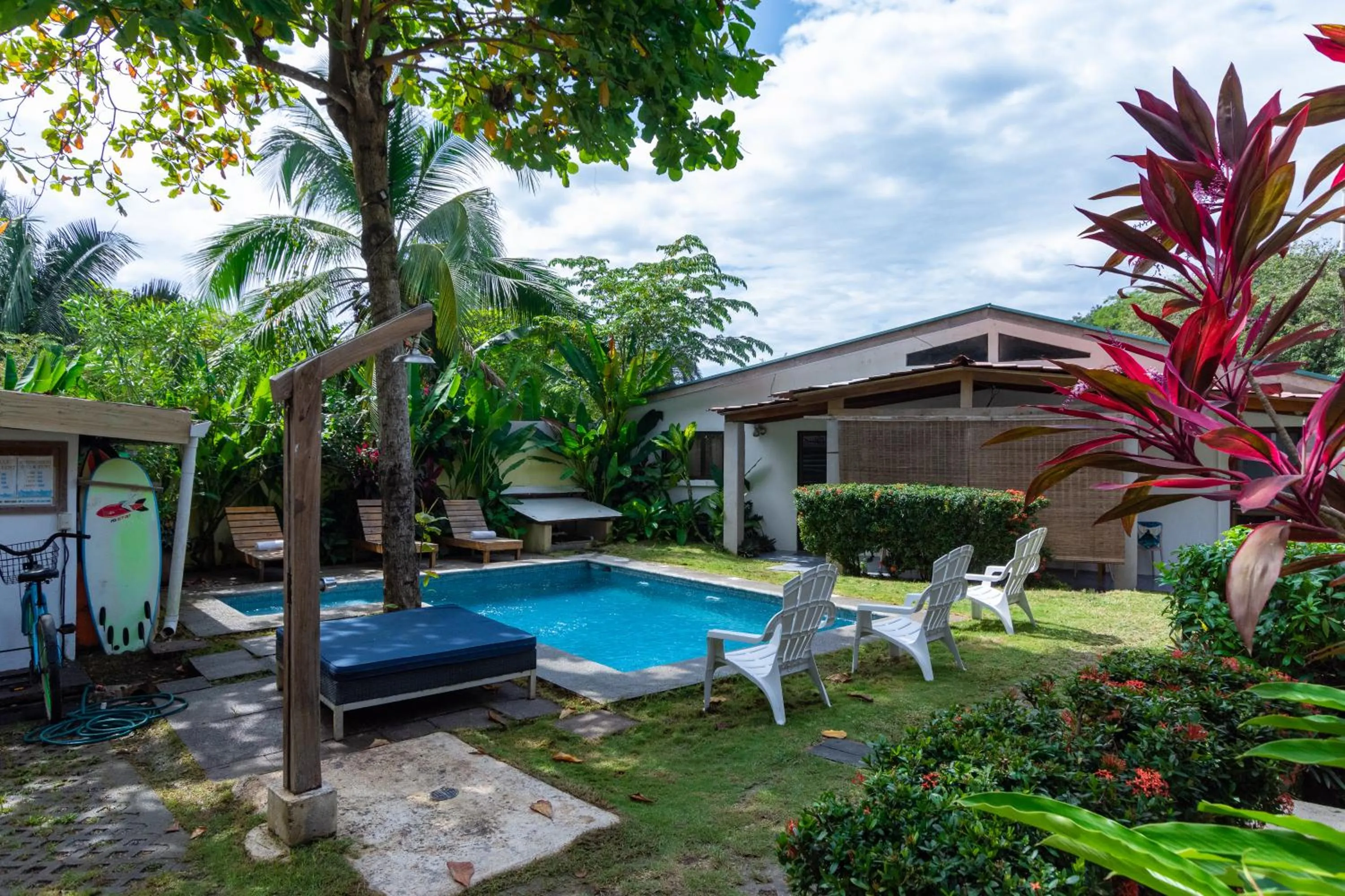 Garden in Maoritsio Garden Studios