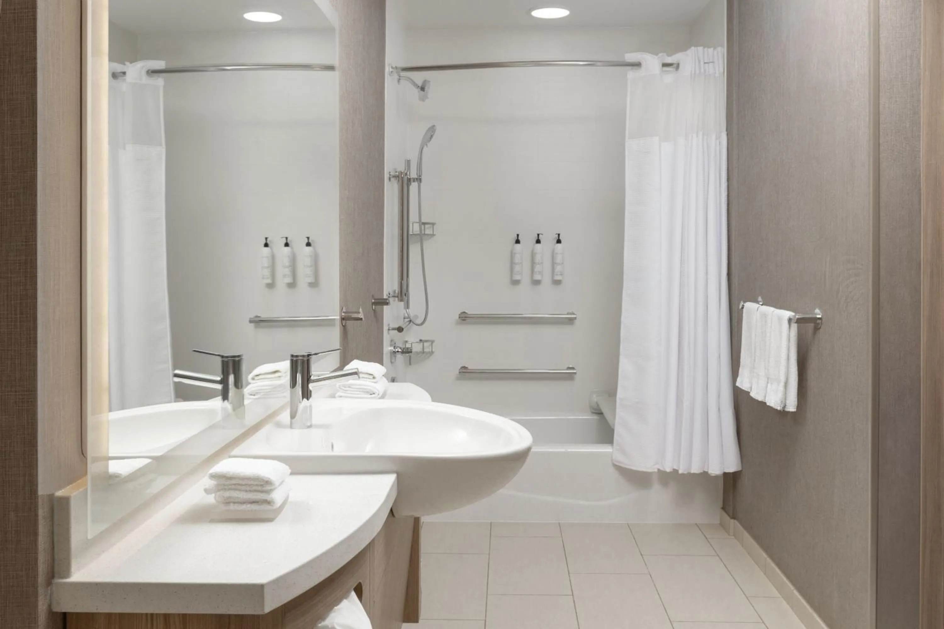 Bathroom in SpringHill Suites by Marriott Pleasanton