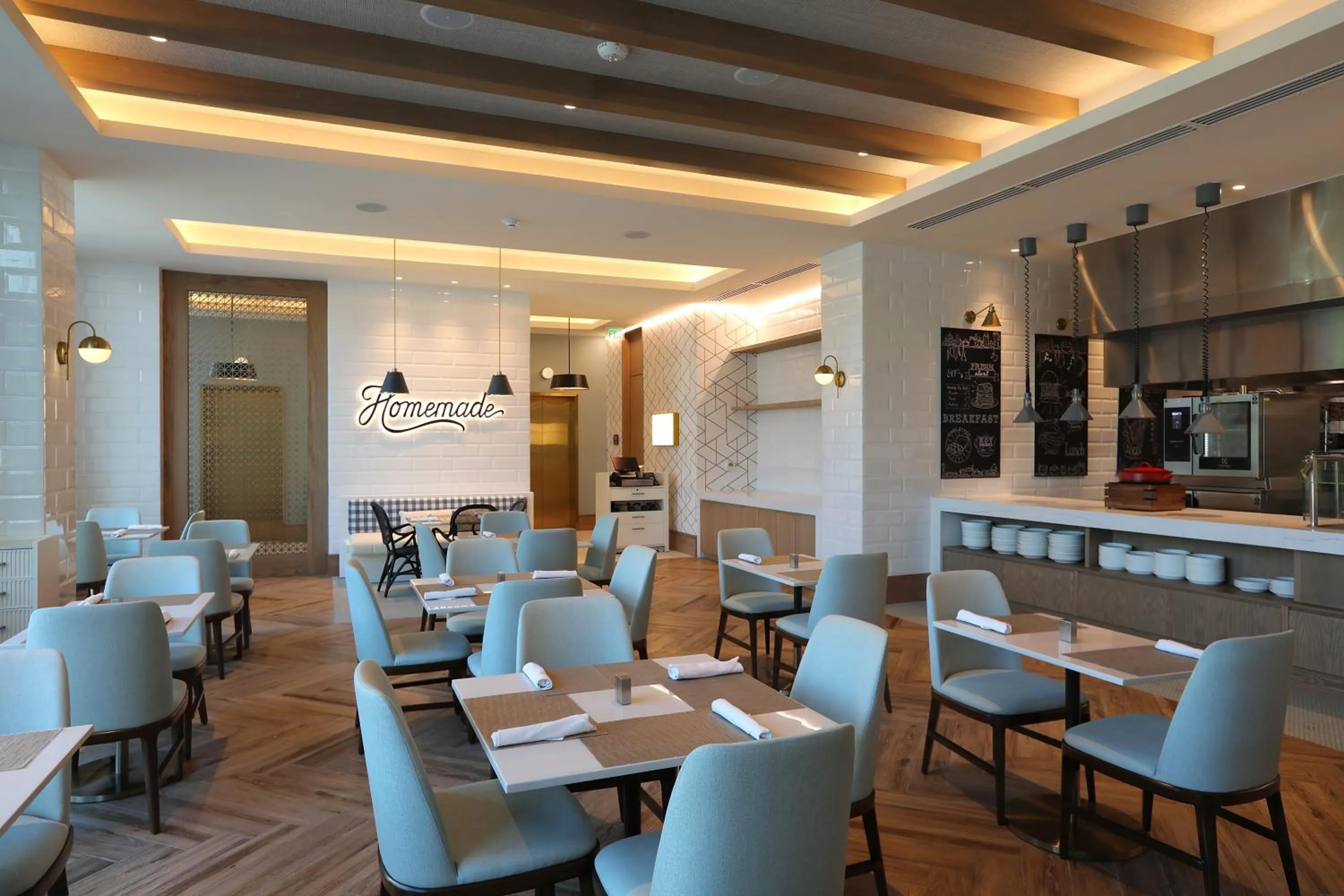 Restaurant/places to eat in Courtyard by Marriott Santo Domingo Piantini