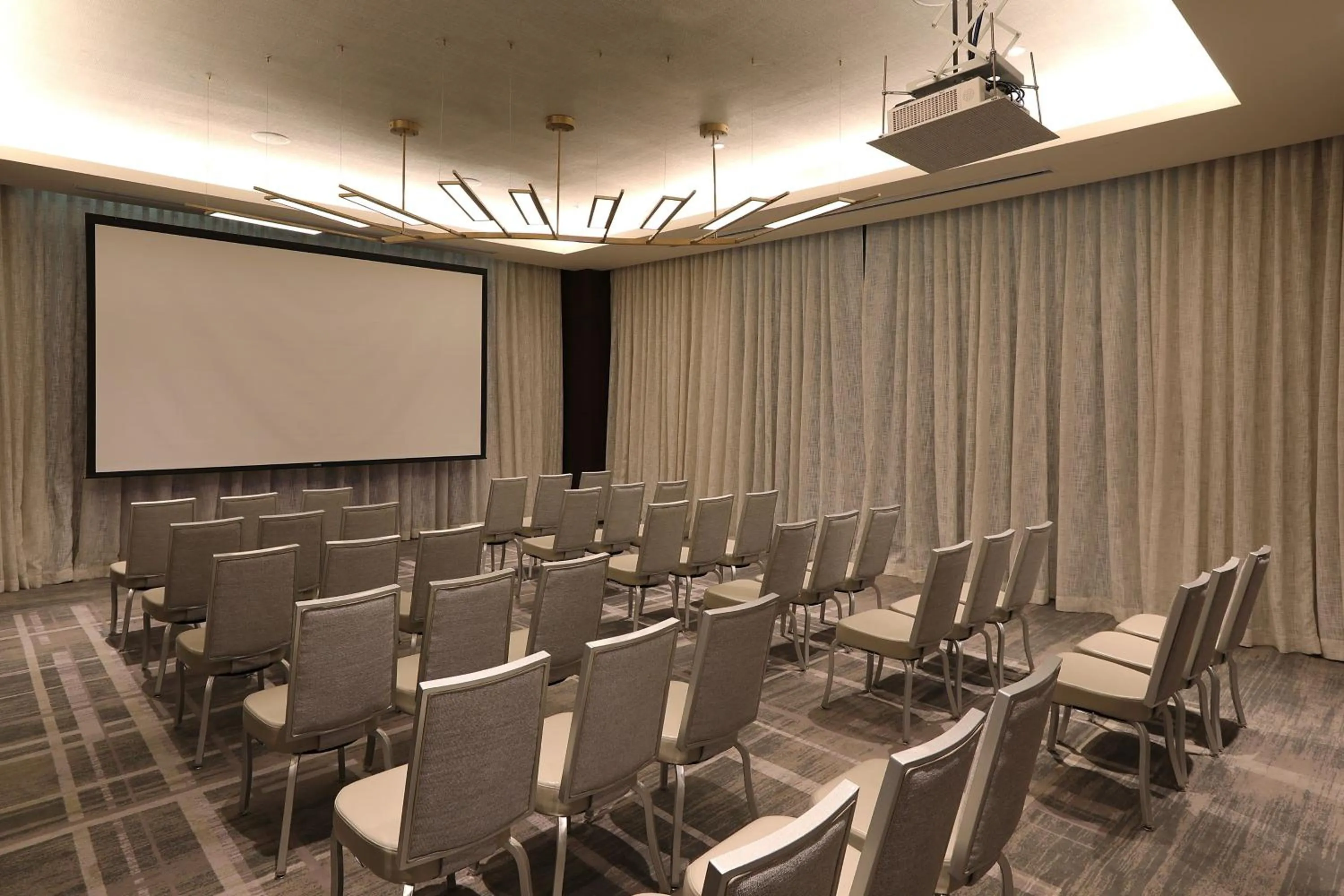 Meeting/conference room in Courtyard by Marriott Santo Domingo Piantini