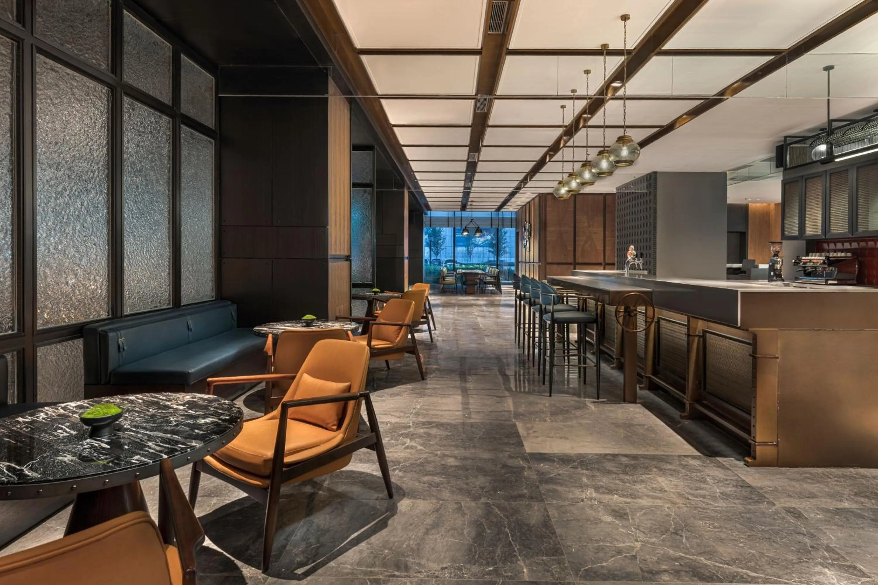 Lounge or bar in Four Points by Sheraton Urumqi