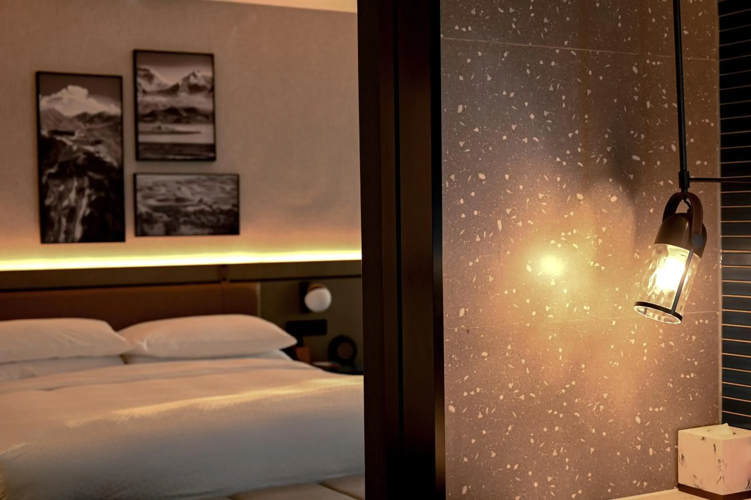 Deluxe King Suite with City View in Four Points by Sheraton Urumqi Deluxe King Suite with City View in Four Points by Sheraton Urumqi