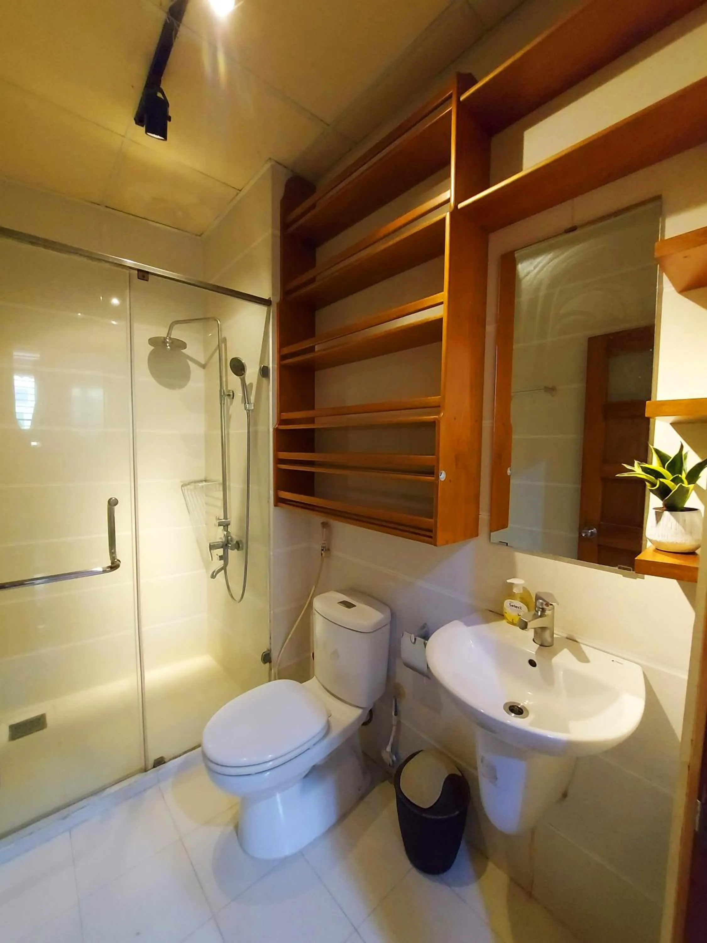 Toilet in Northern Hostel - Bui Vien Walking Street