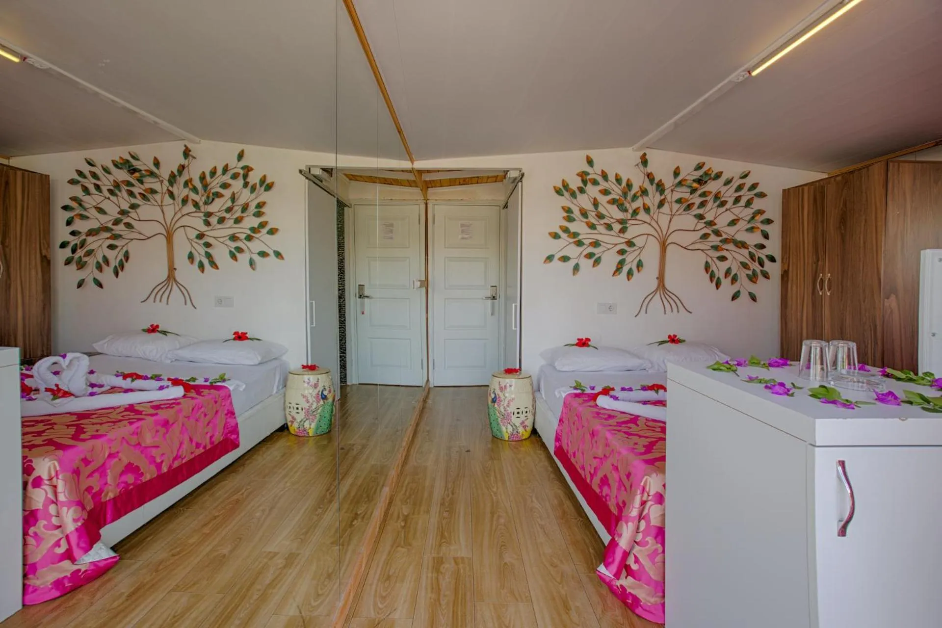 Bed in Club Hotel Anjeliq